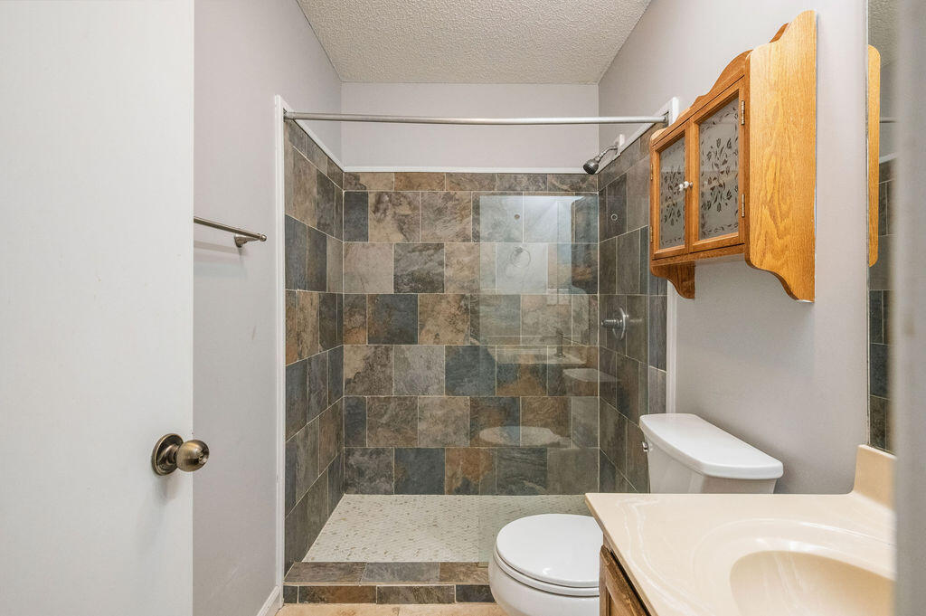82 Hidden Cove Court Valparaiso FL 32580