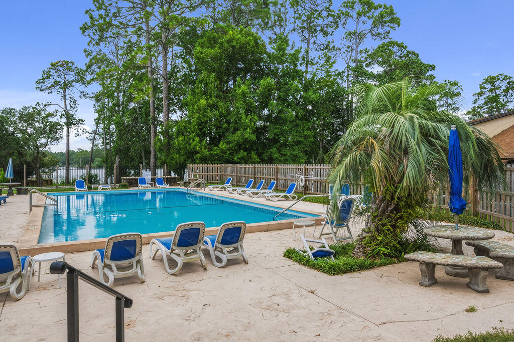 82 Hidden Cove Court Valparaiso FL 32580