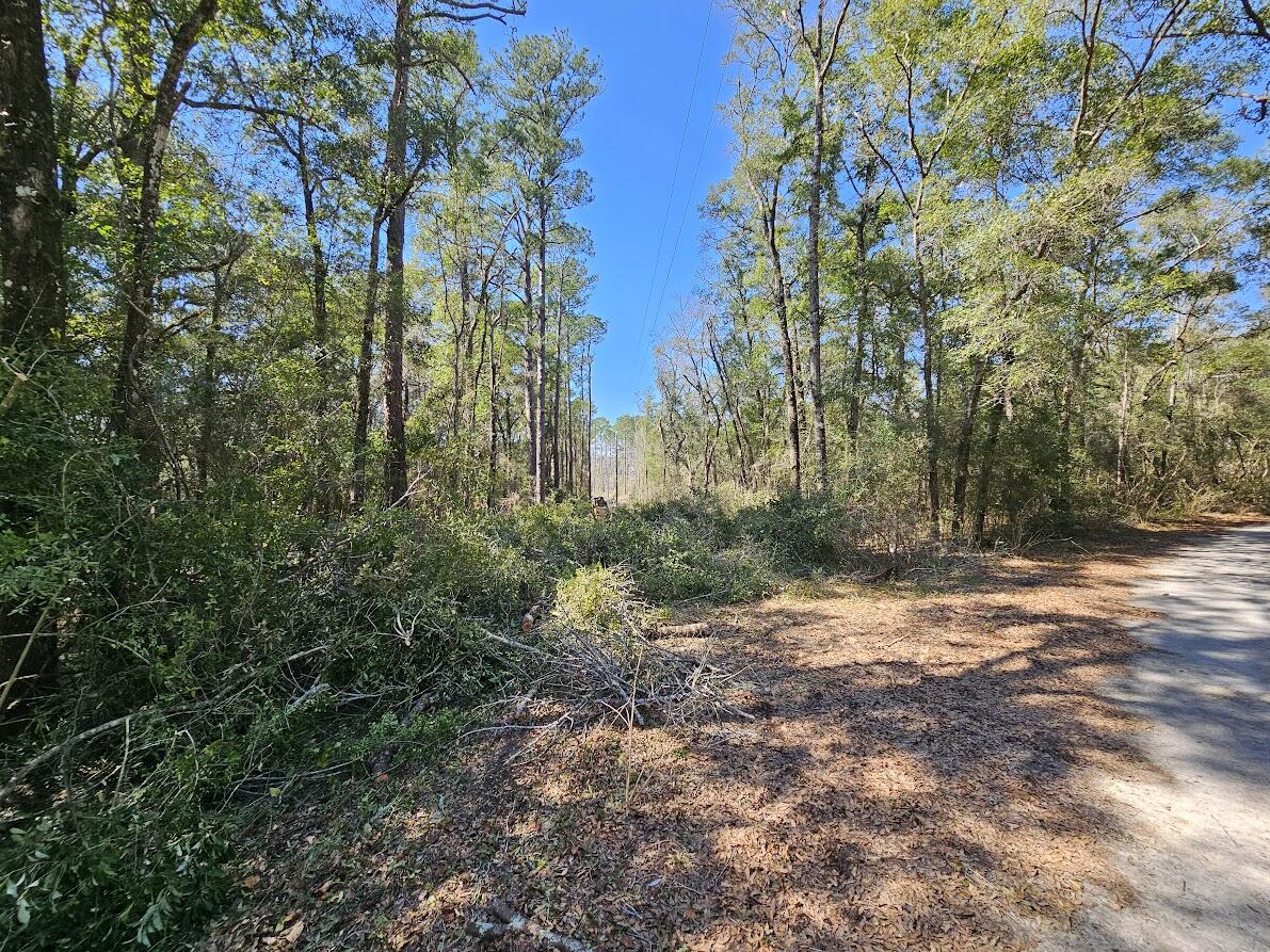 830 Four Mile Road Freeport FL 32439