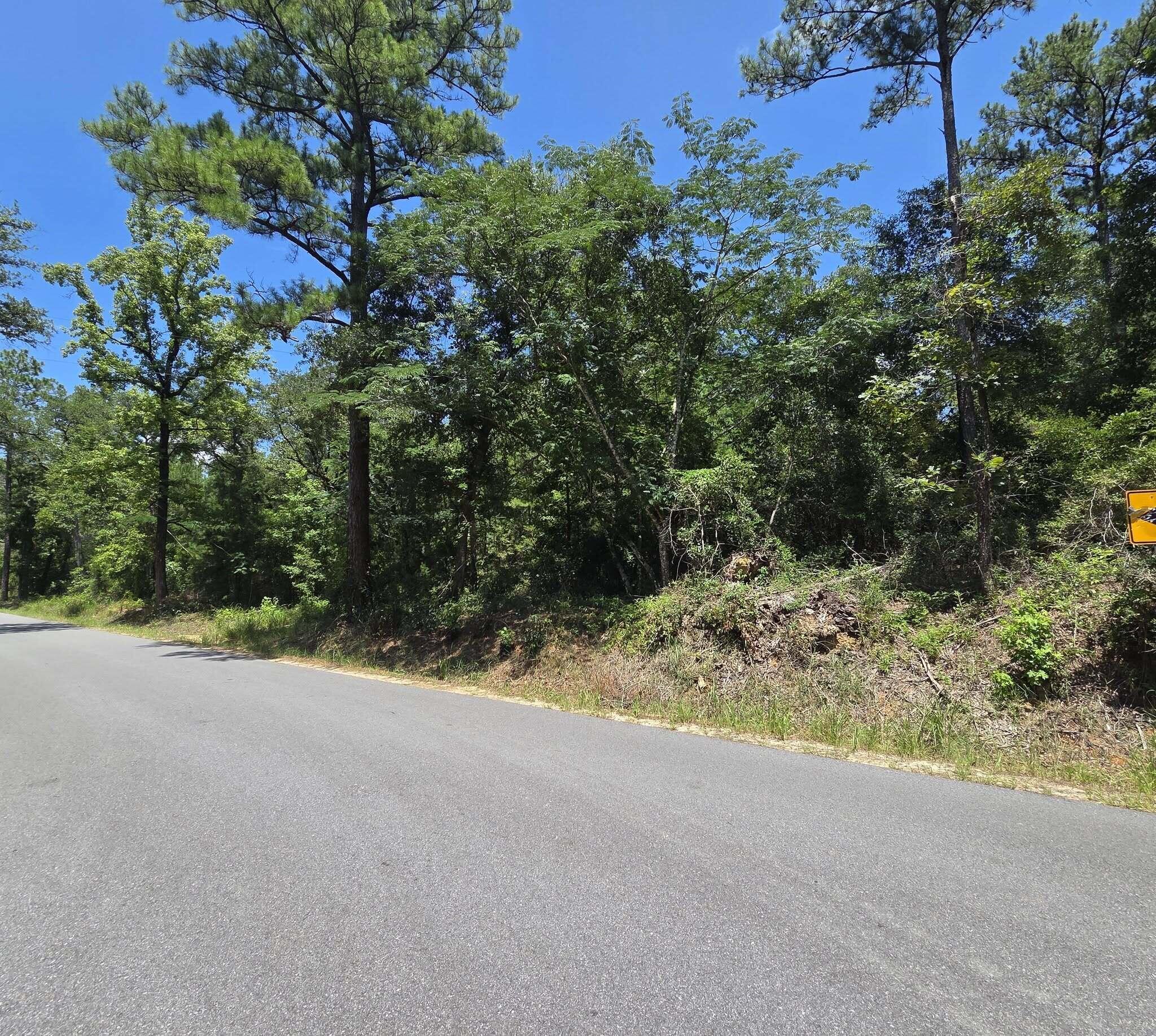 3389 Gainer Road Chipley FL 32428