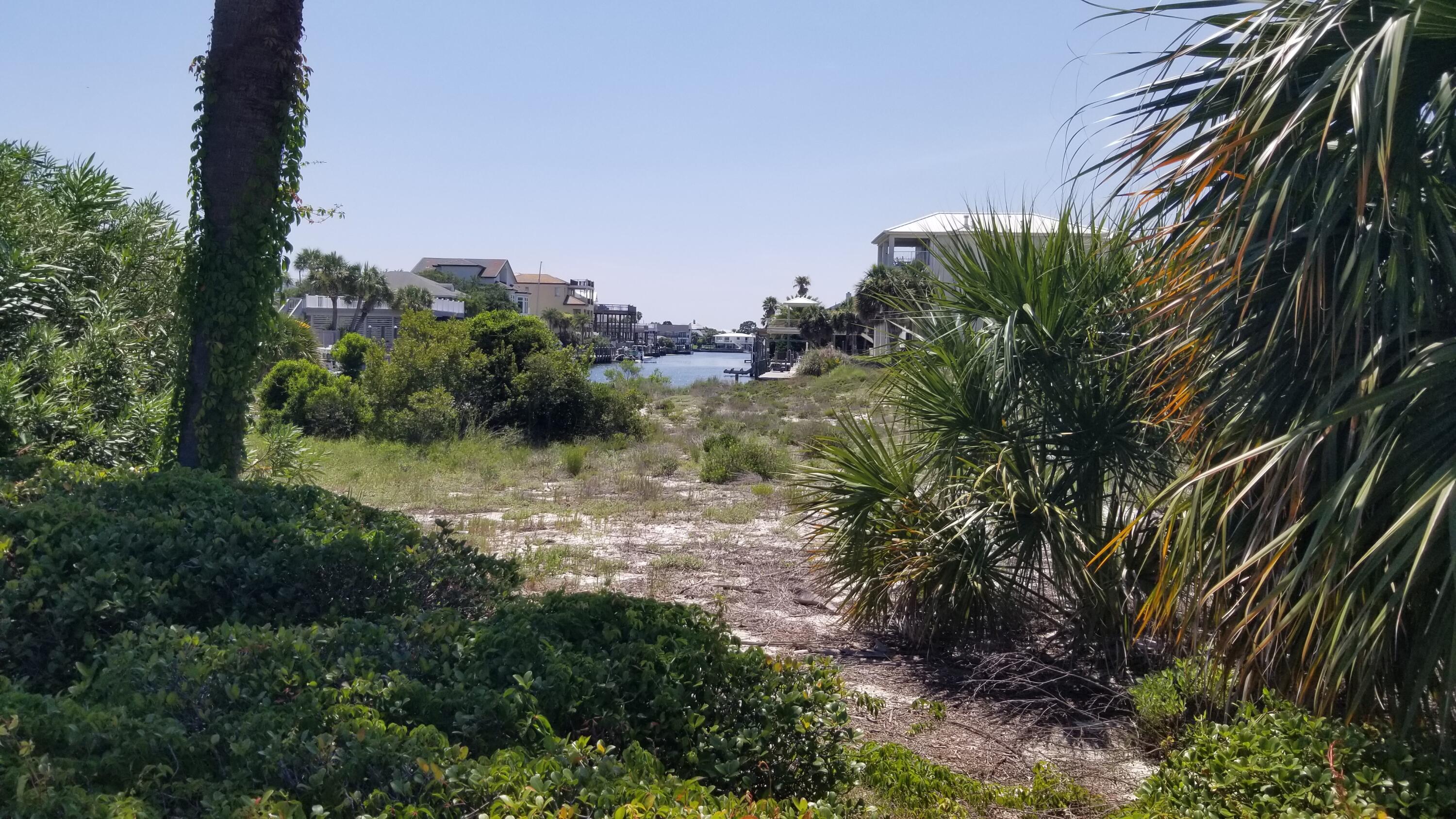 626 Lagoon Drive Destin FL 32541