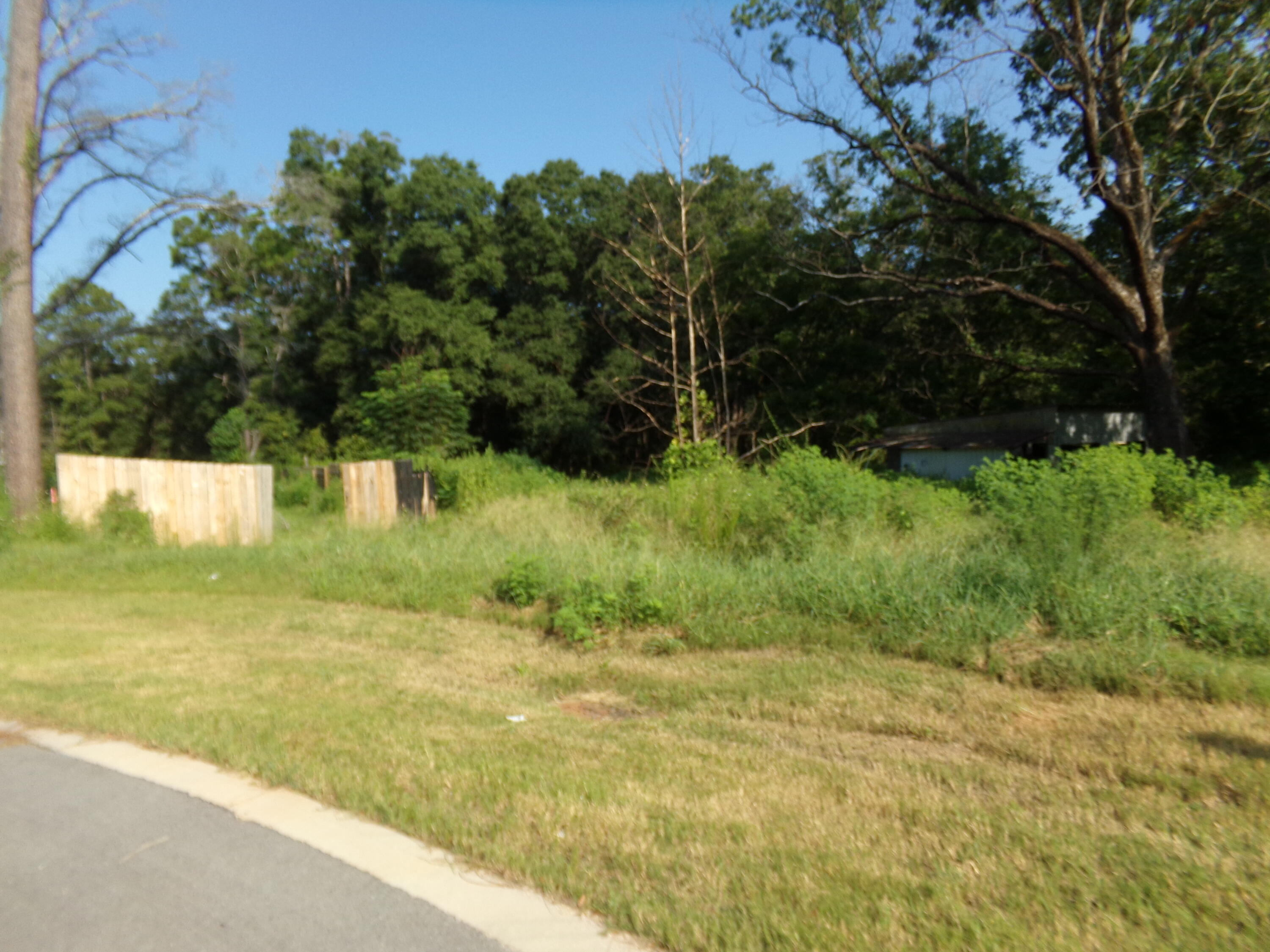 5902 Roberts Road Crestview FL 32536