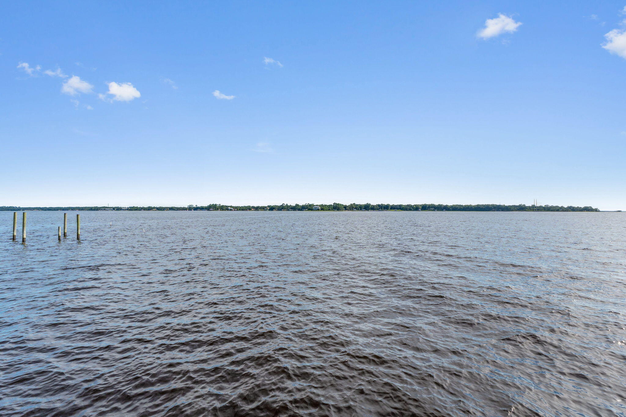 7107 Wells Avenue Navarre FL 32566