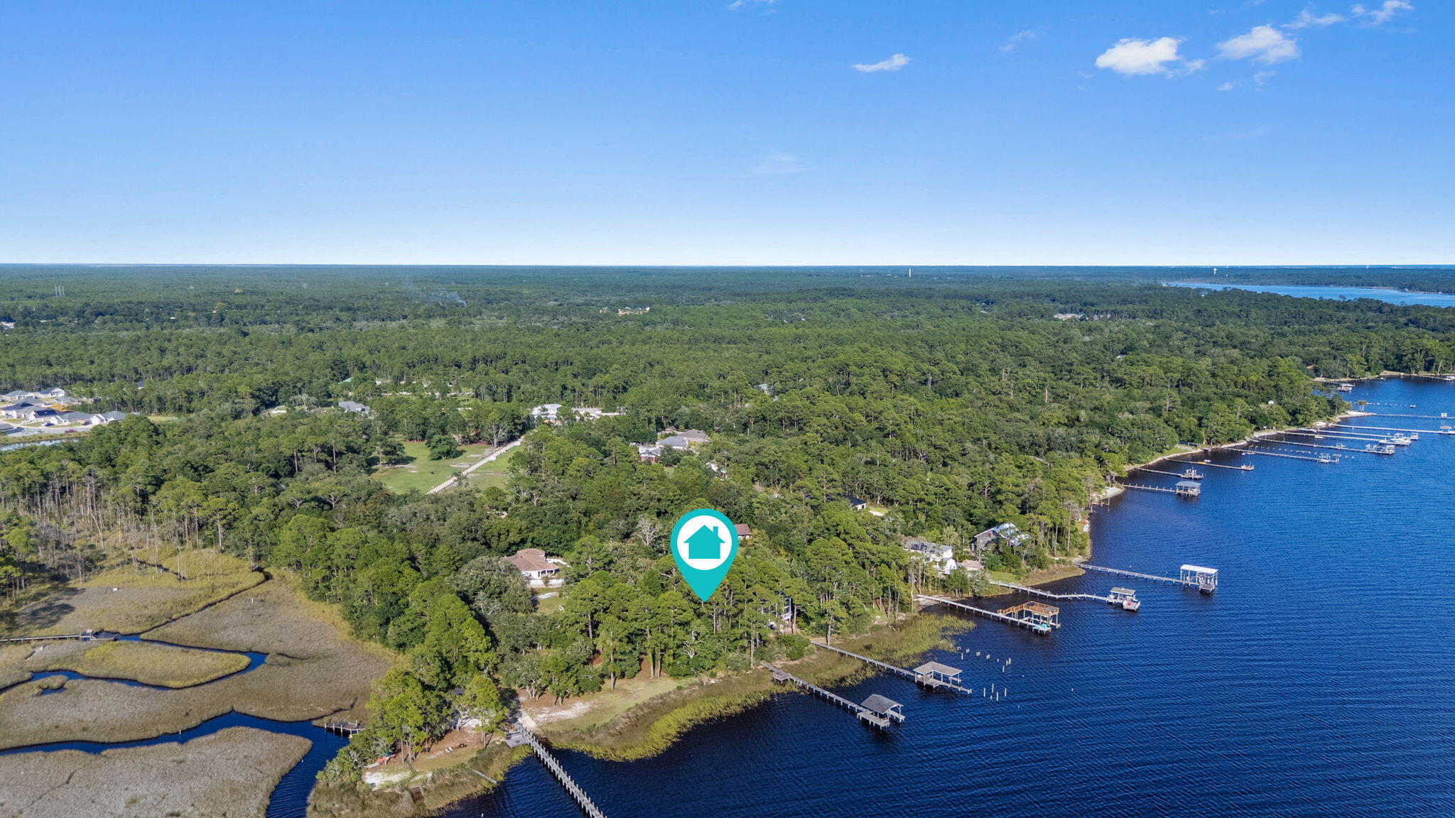 7107 Wells Avenue Navarre FL 32566