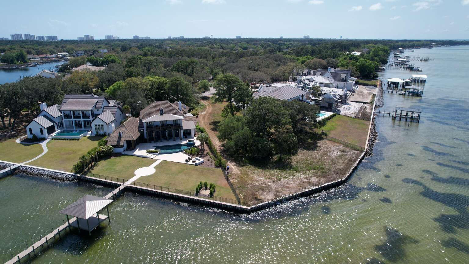 4152 Belcourt Drive Destin FL 32541