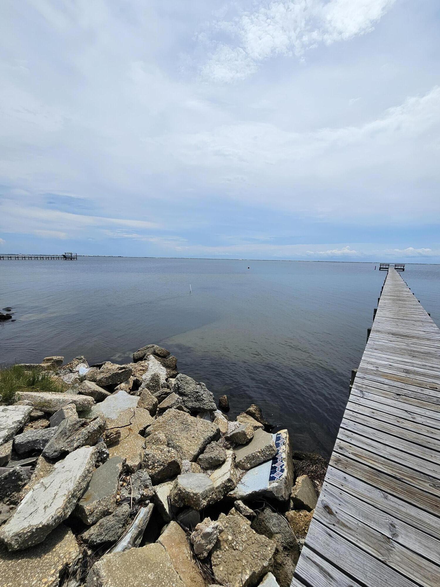 1796 W Smugglers Cove Drive Gulf Breeze FL 32563
