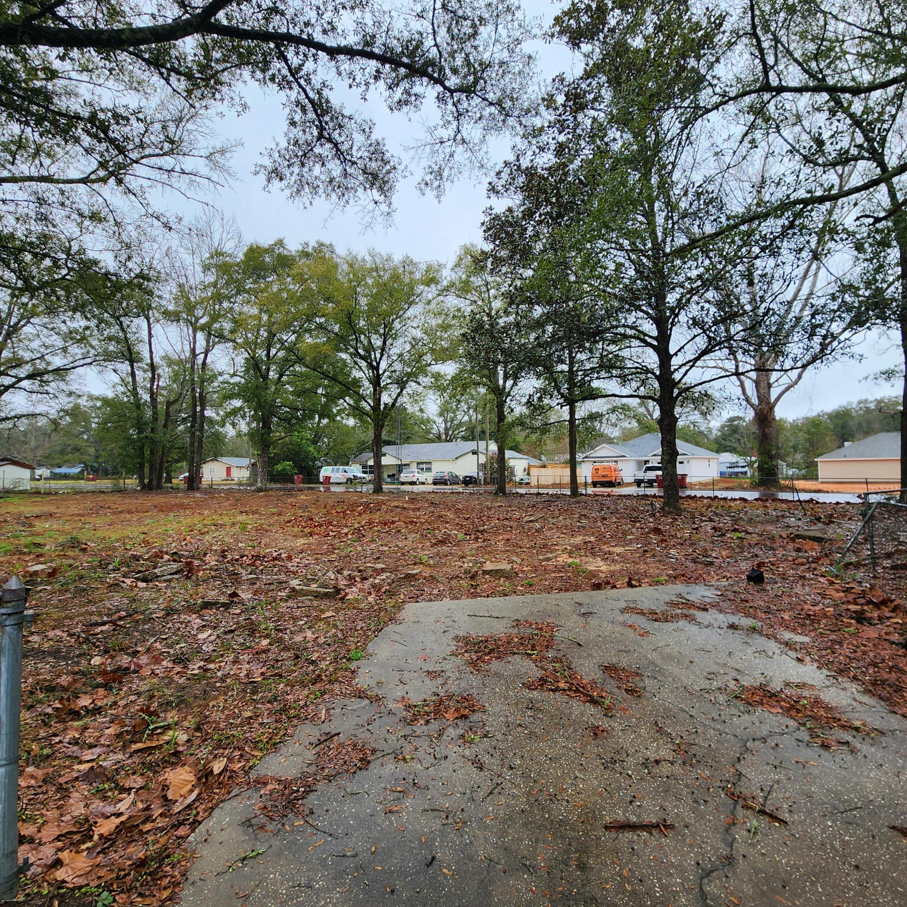 406 E Griffith Avenue Crestview FL 32539