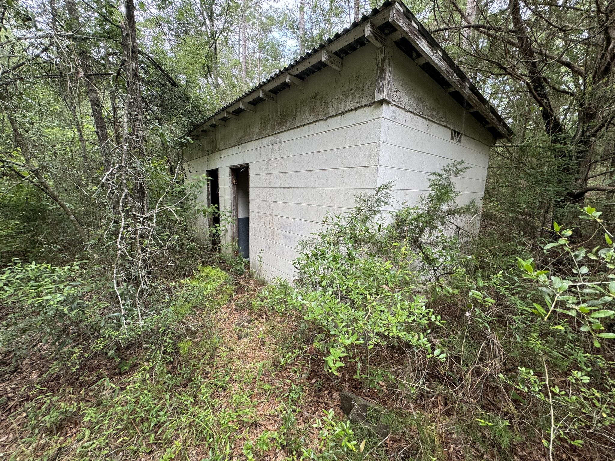 115 Clarks Landing Road Defuniak Springs FL 32433