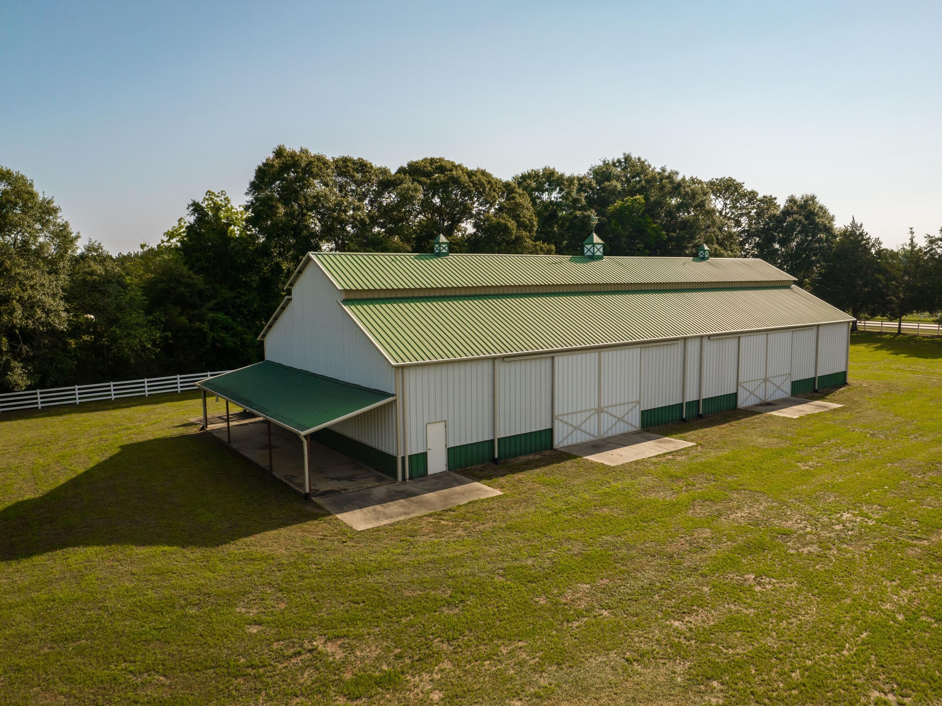 5676 W State Highway 2 Defuniak Springs FL 32433