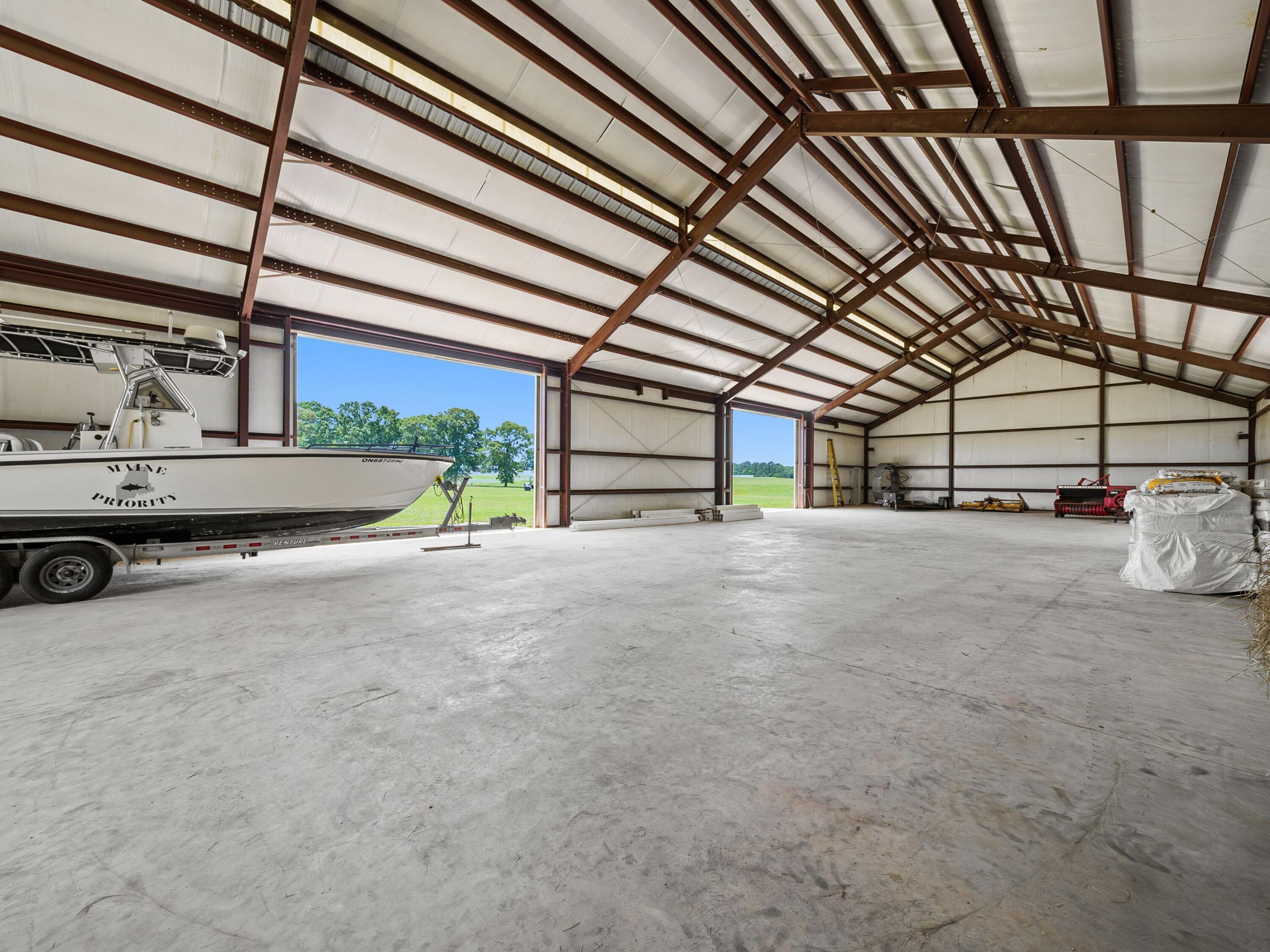 5676 W State Highway 2 Defuniak Springs FL 32433