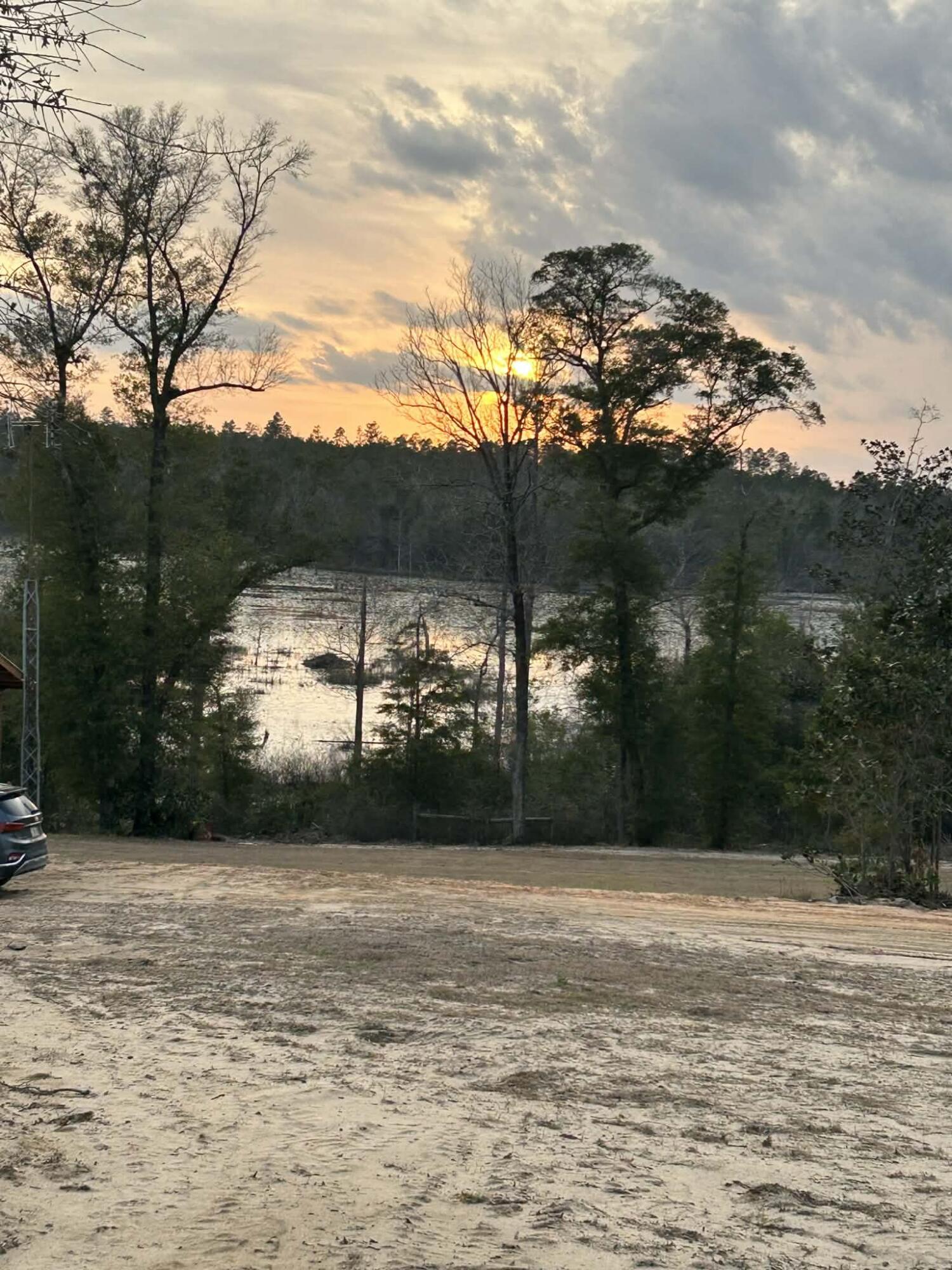 107 Pike Pond Road Chipley FL 32428