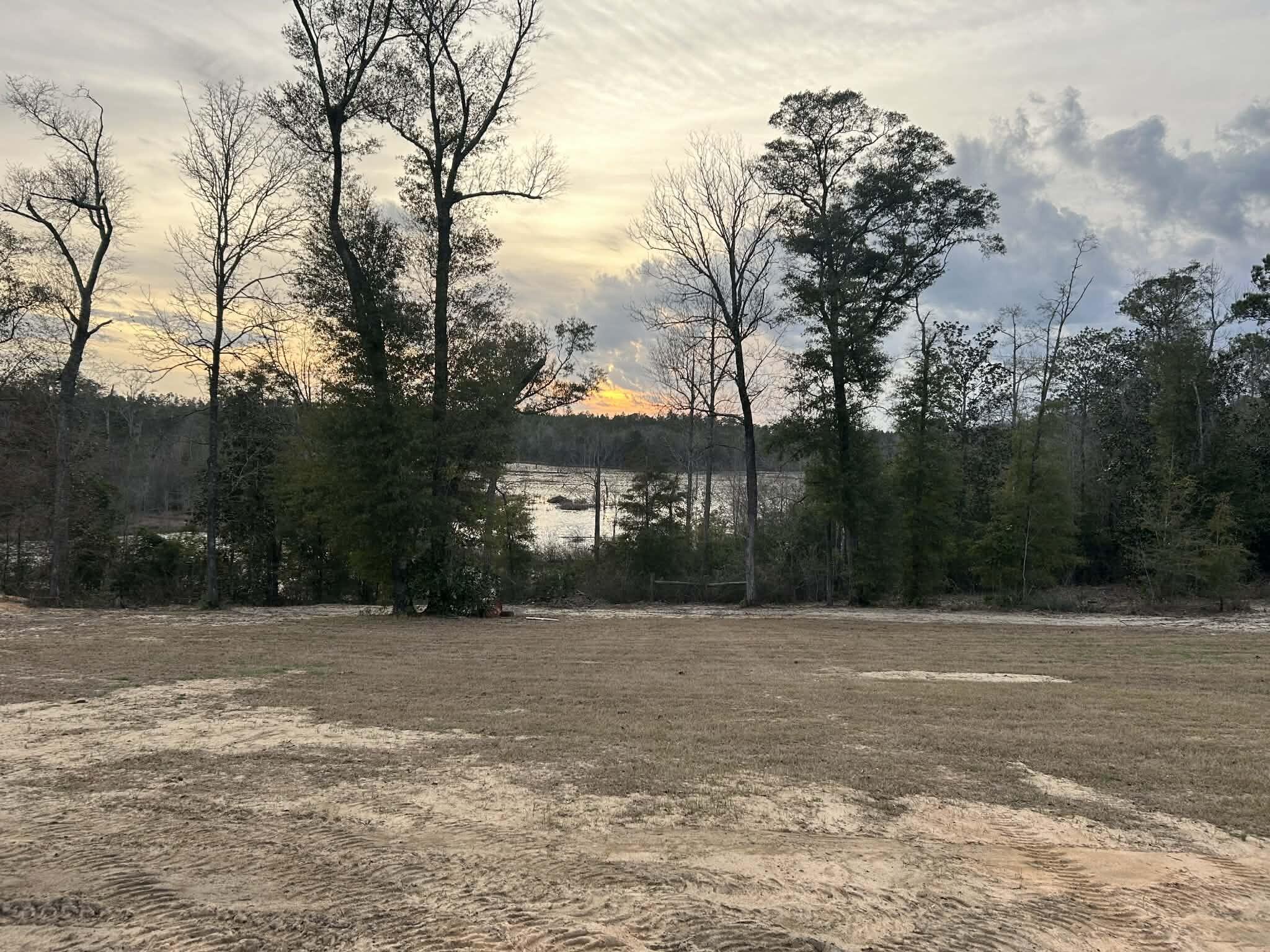 107 Pike Pond Road Chipley FL 32428