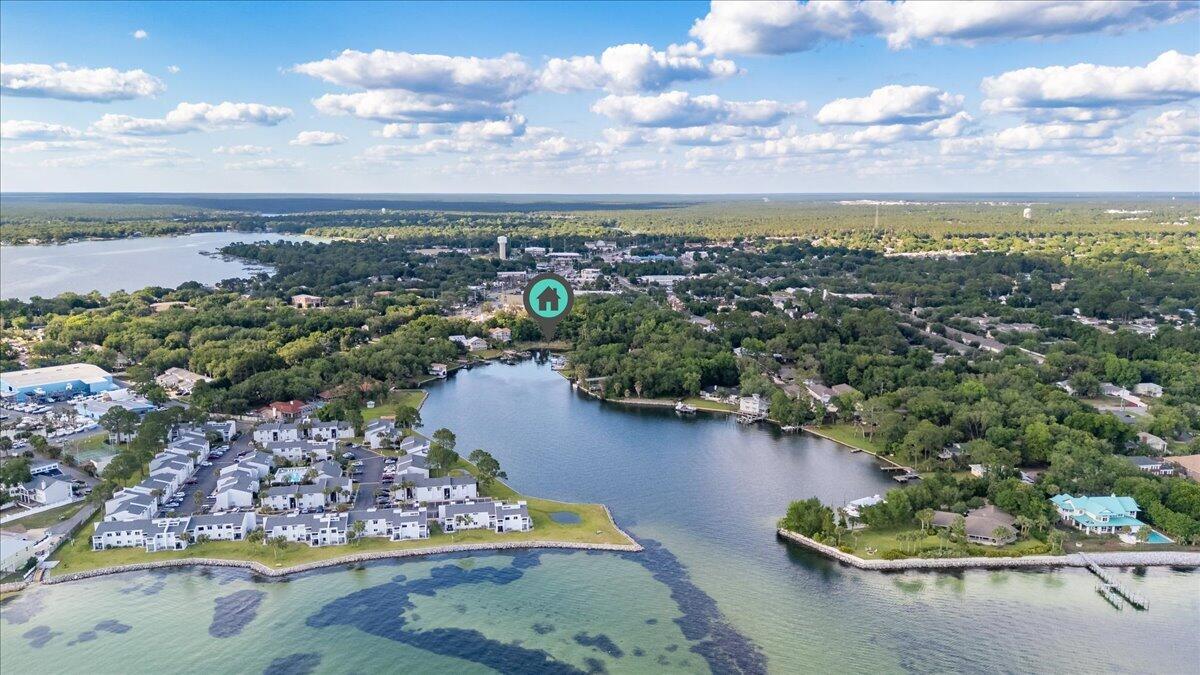 2 Petit Court Shalimar FL 32579