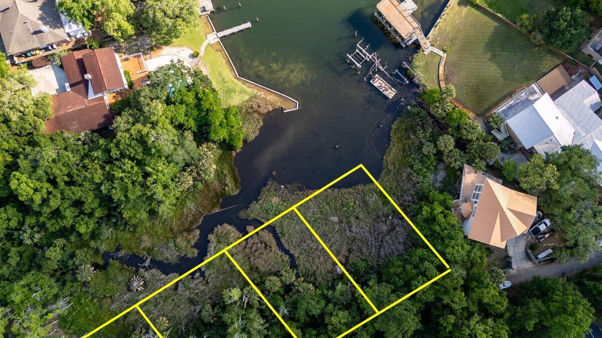 3,4,5 Petit Court Shalimar FL 32579