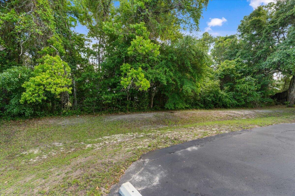 3,4,5 Petit Court Shalimar FL 32579