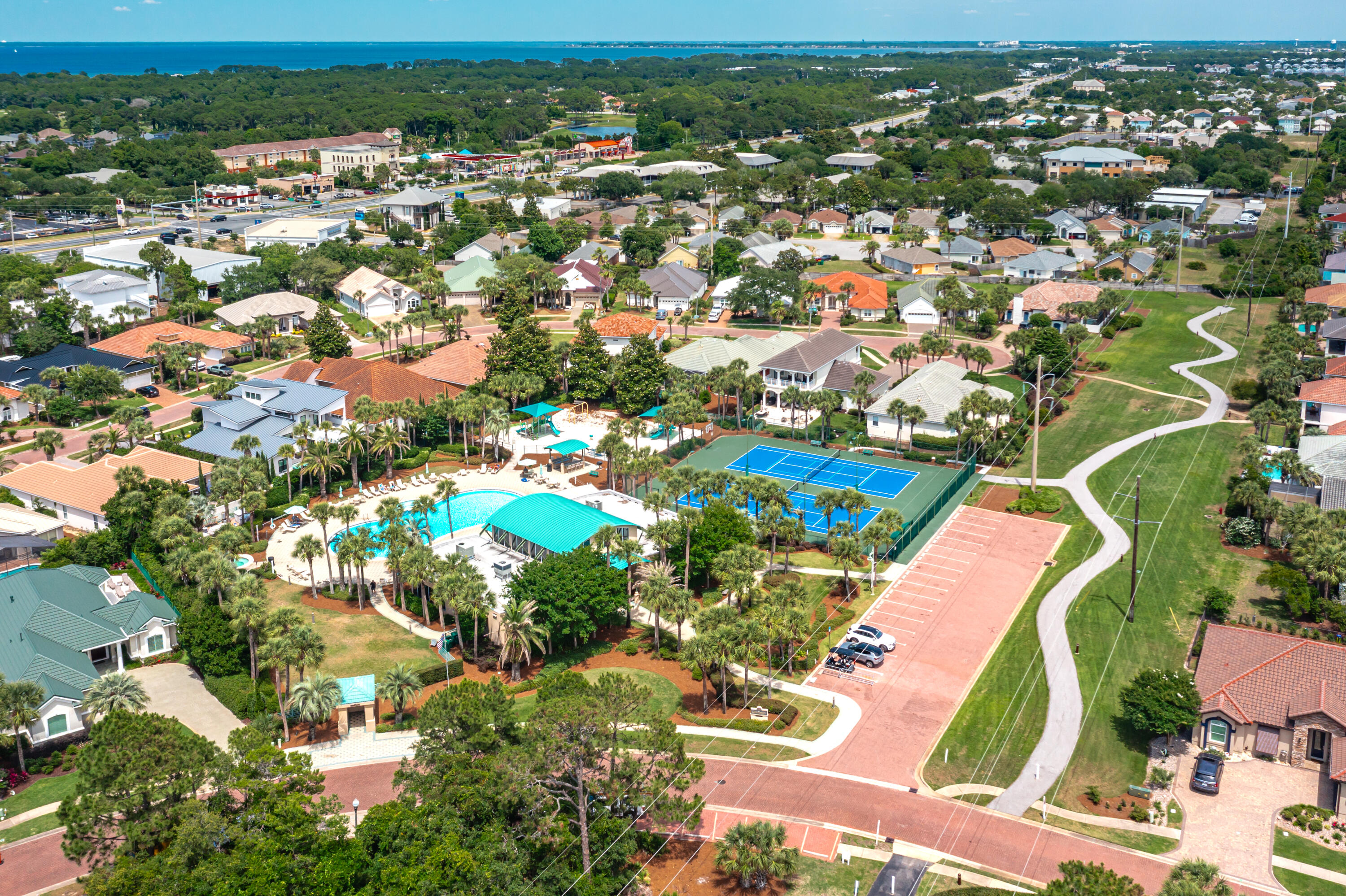 4713 Seastar Destin FL 32541