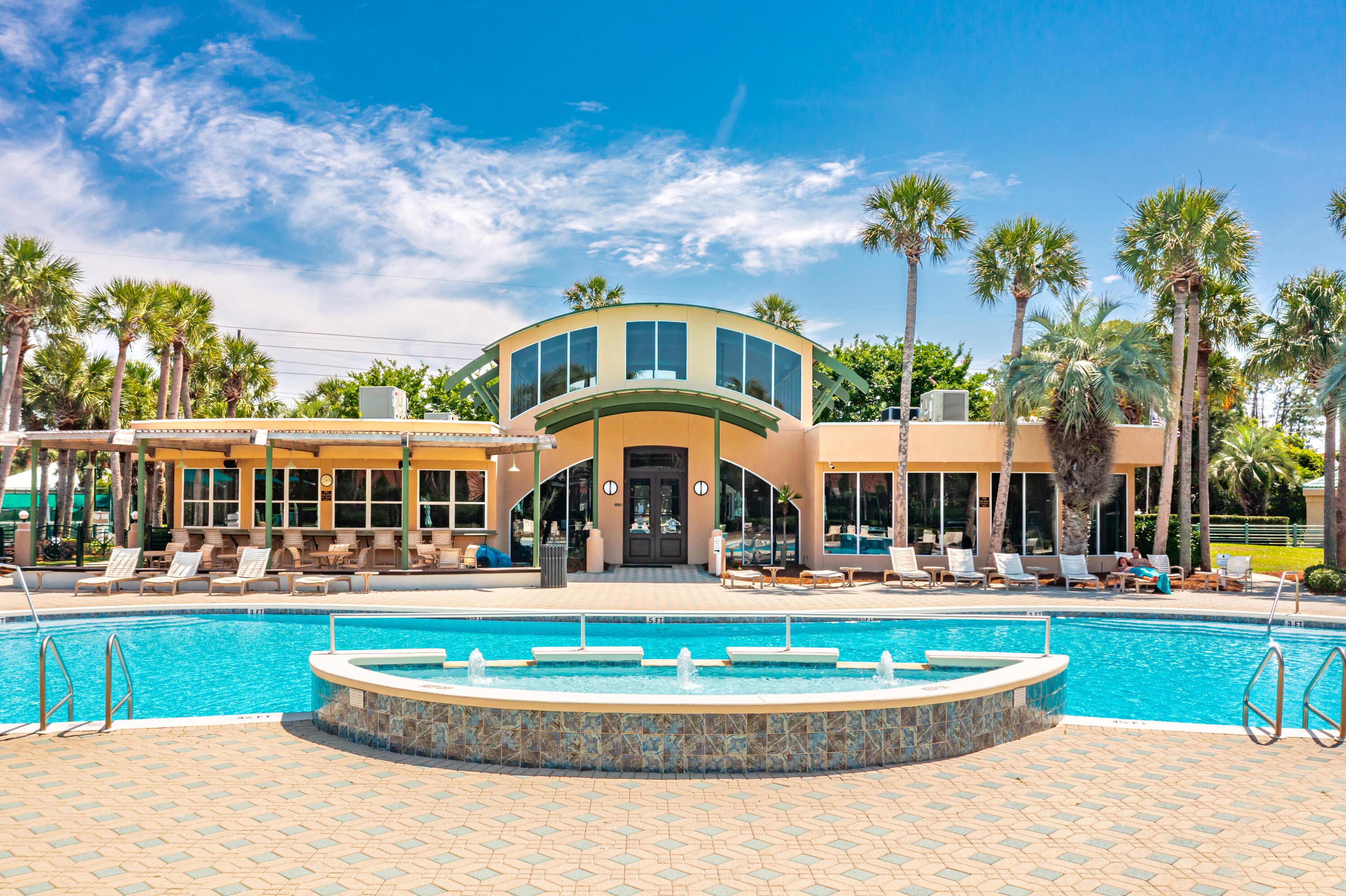 4713 Seastar Destin FL 32541