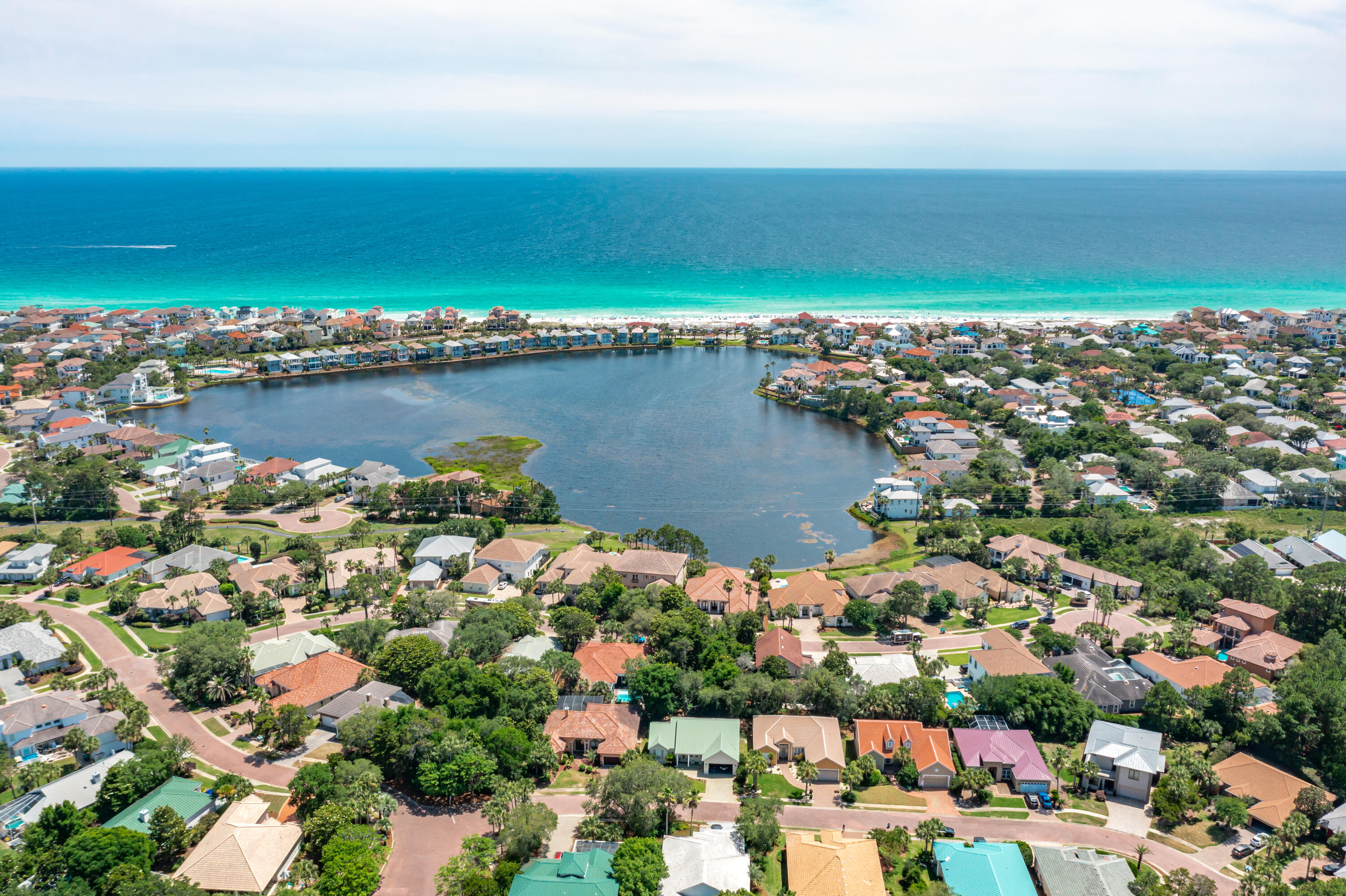 4713 Seastar Destin FL 32541