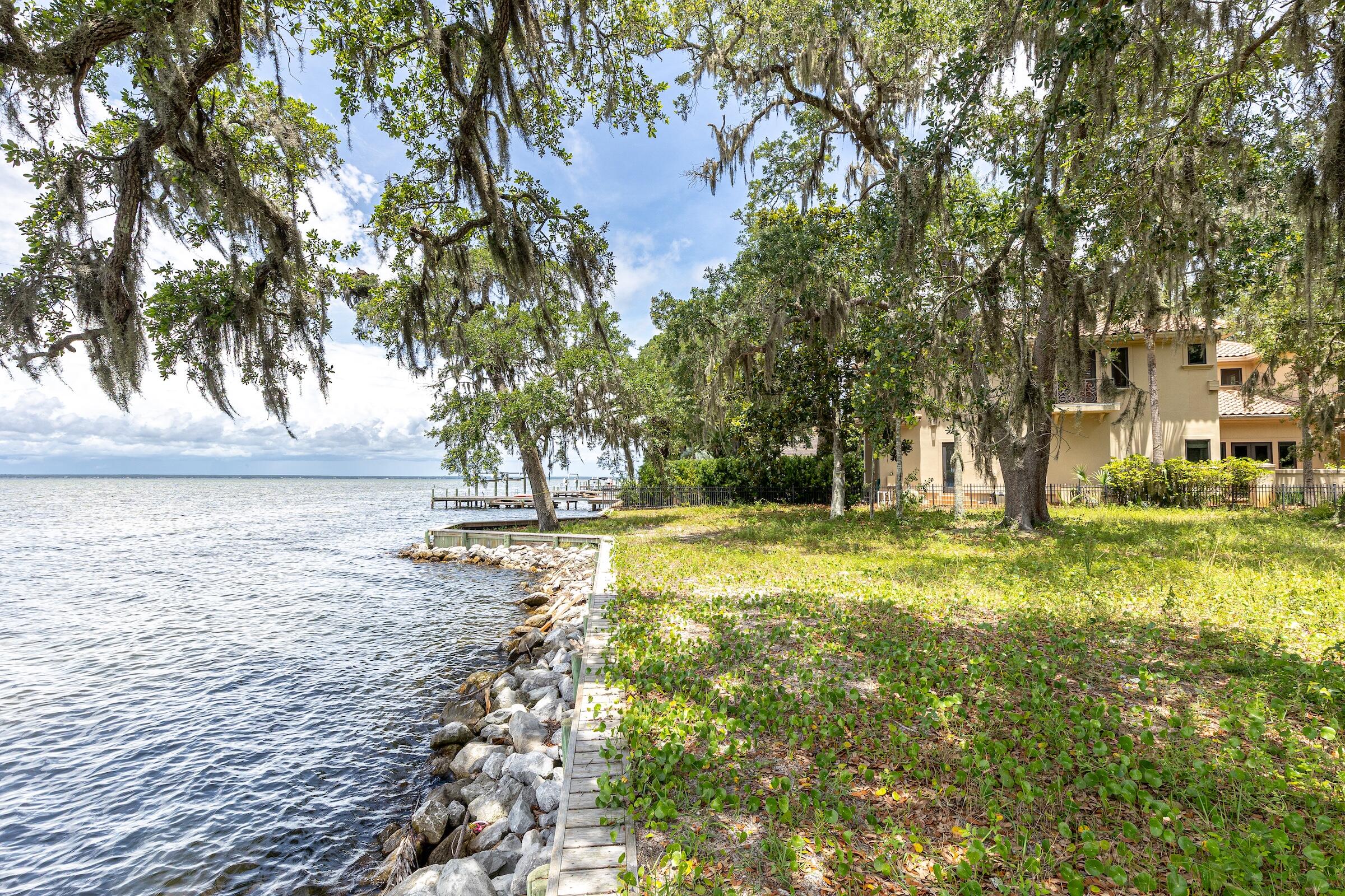 3040/3041 The Oaks Miramar Beach FL 32550