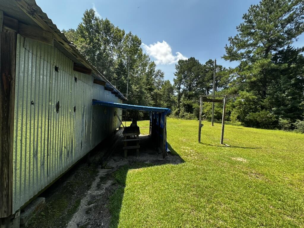 66 Varnum Road Laurel Hill FL 32567