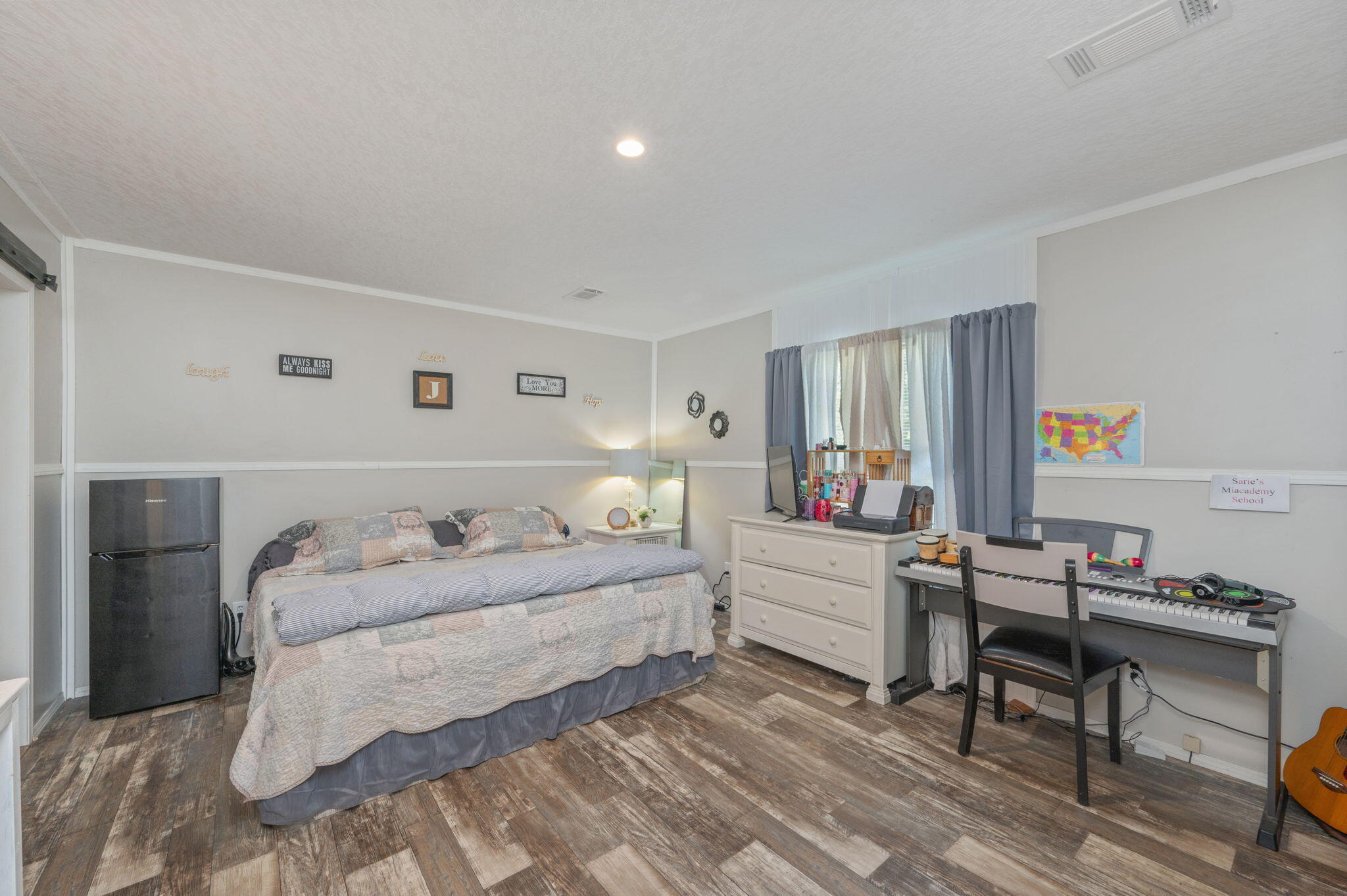 3984 1st Avenue Laurel Hill FL 32567