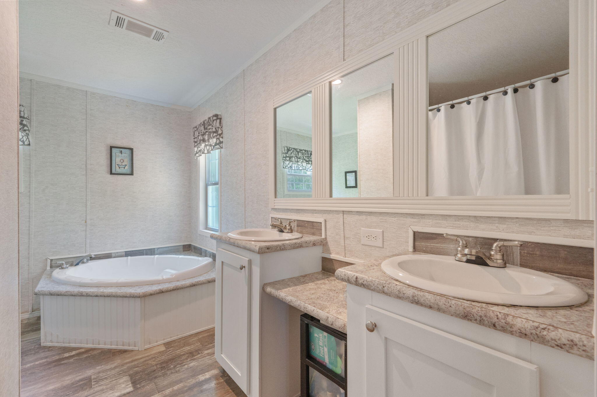 3984 1st Avenue Laurel Hill FL 32567