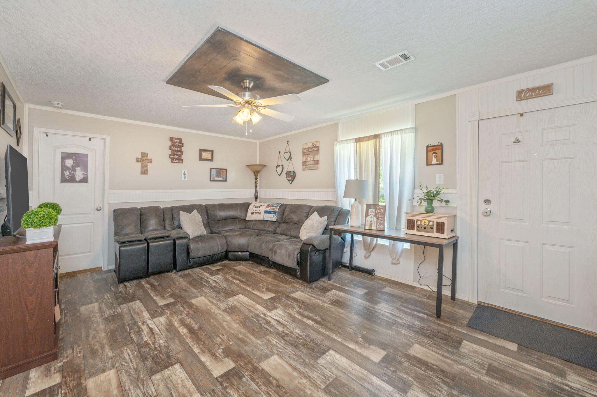 3984 1st Avenue Laurel Hill FL 32567
