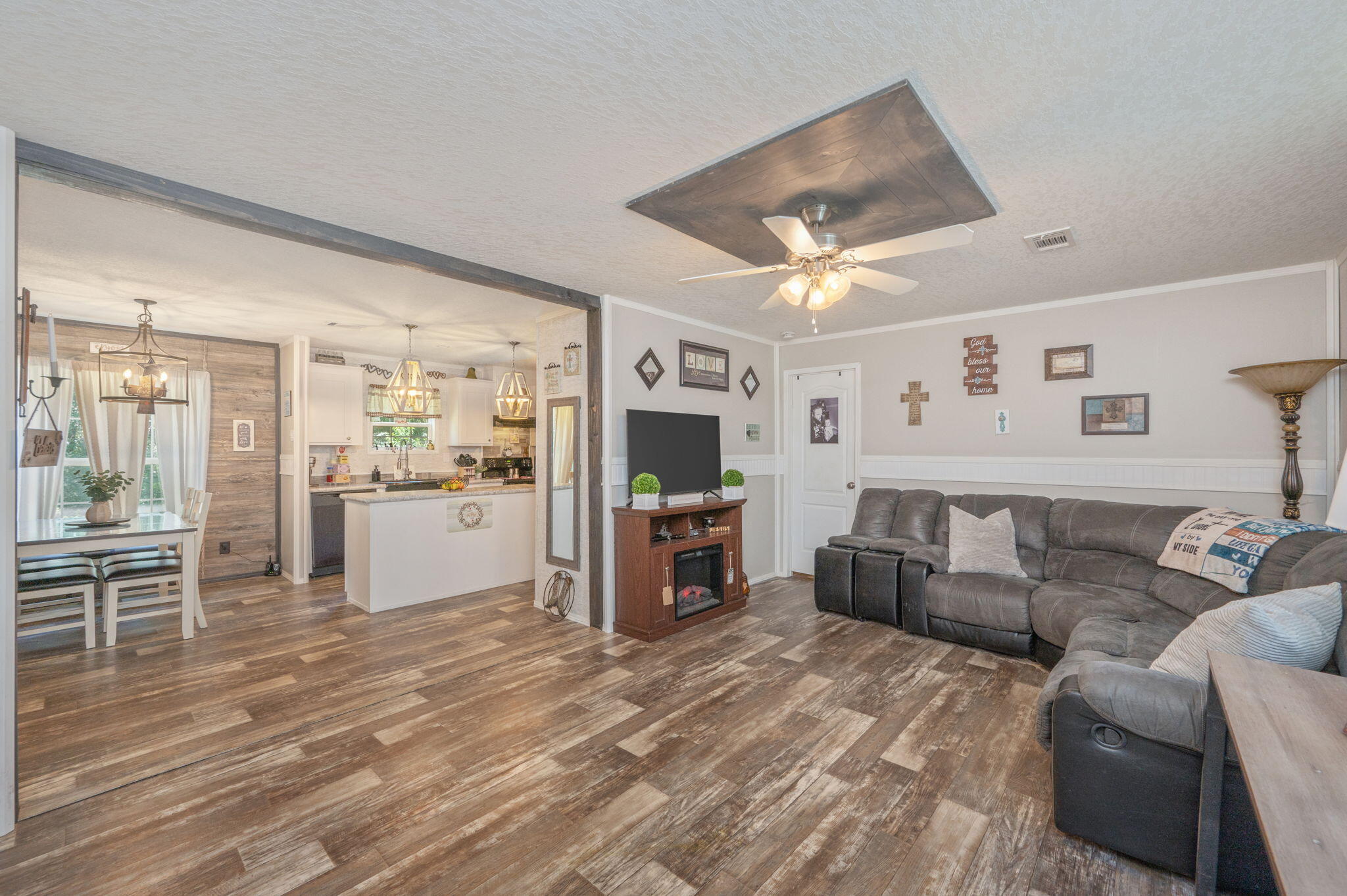 3984 1st Avenue Laurel Hill FL 32567