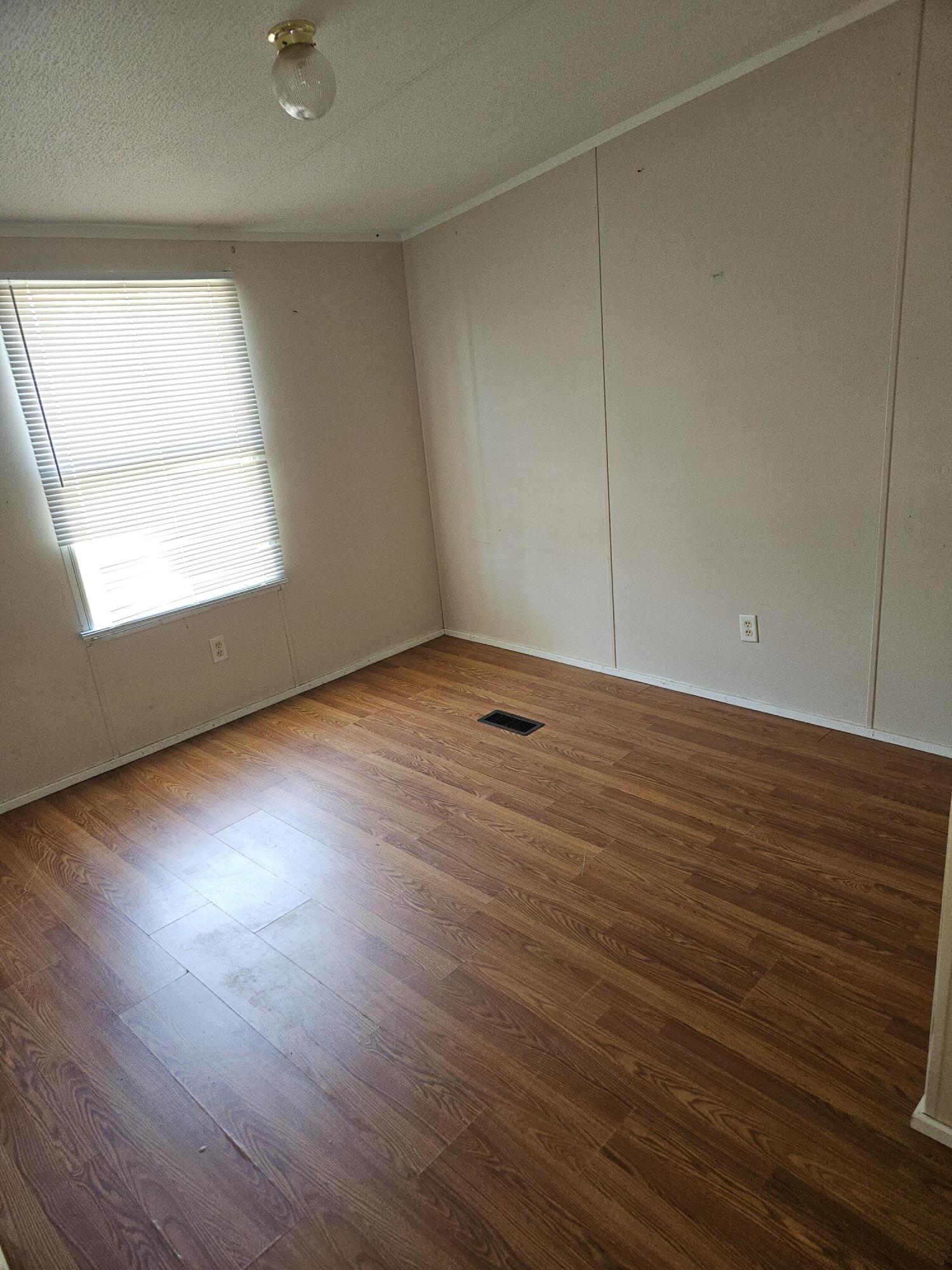 350 E Laurel Lane Defuniak Springs FL 32433