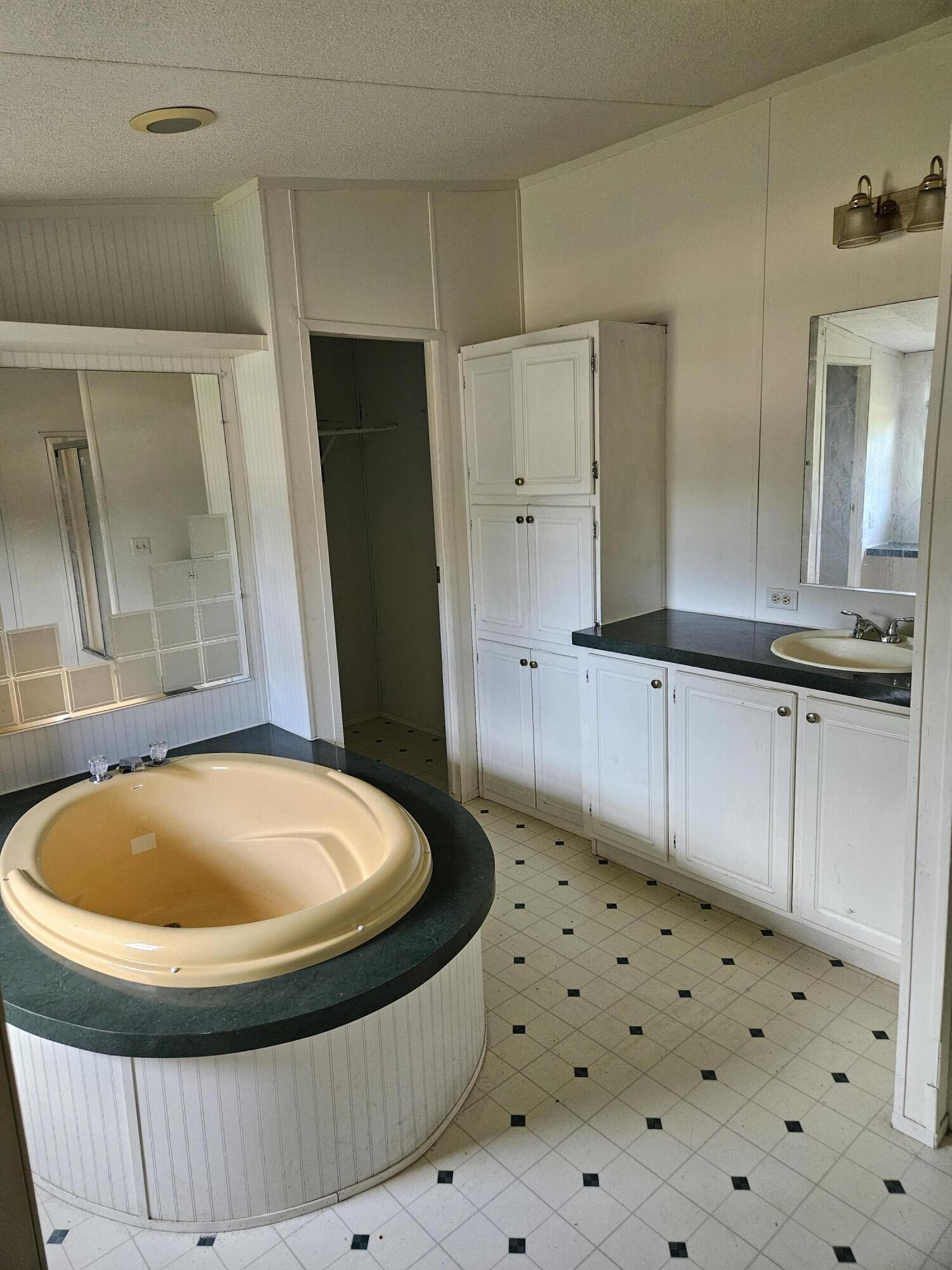 350 E Laurel Lane Defuniak Springs FL 32433