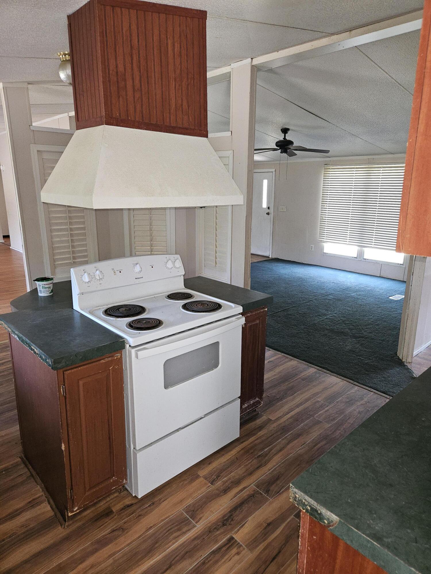 350 E Laurel Lane Defuniak Springs FL 32433