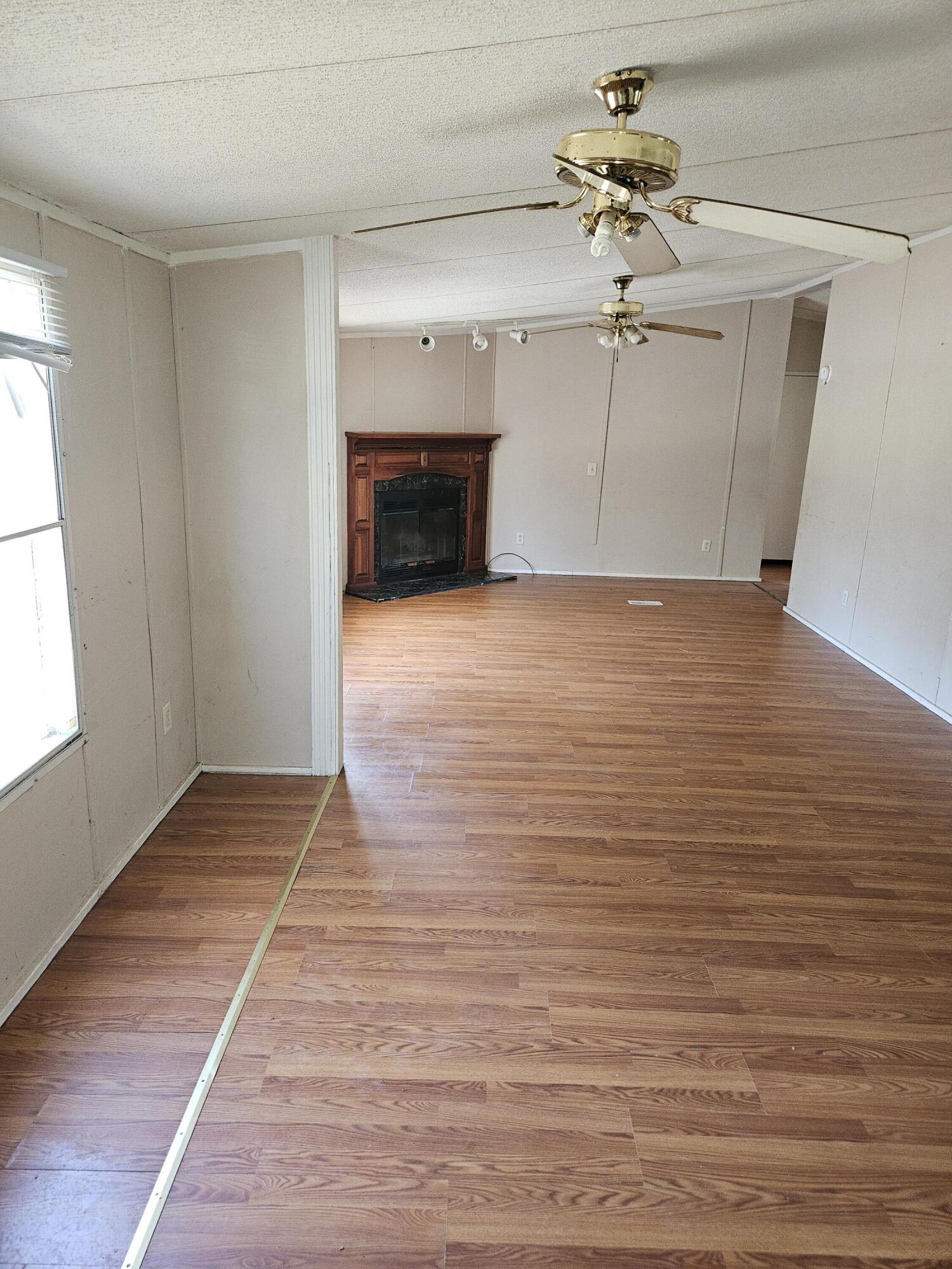 350 E Laurel Lane Defuniak Springs FL 32433