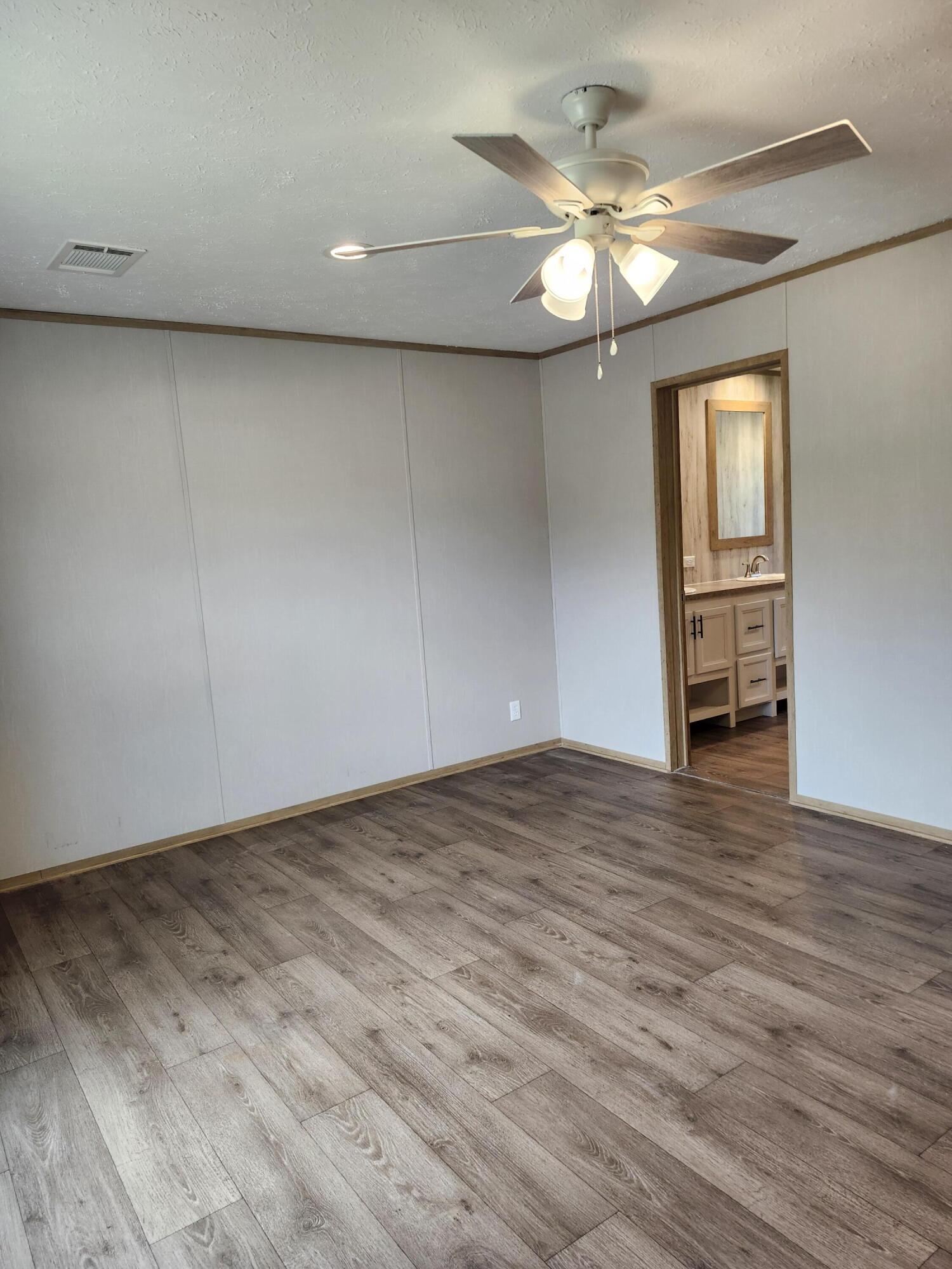 212 W Juniper Avenue Defuniak Springs FL 32433