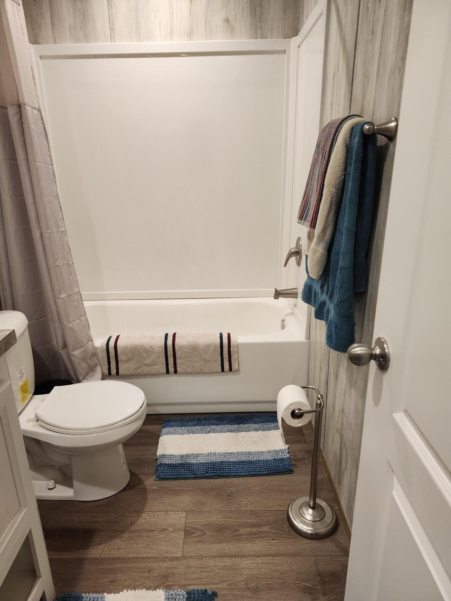 212 W Juniper Avenue Defuniak Springs FL 32433