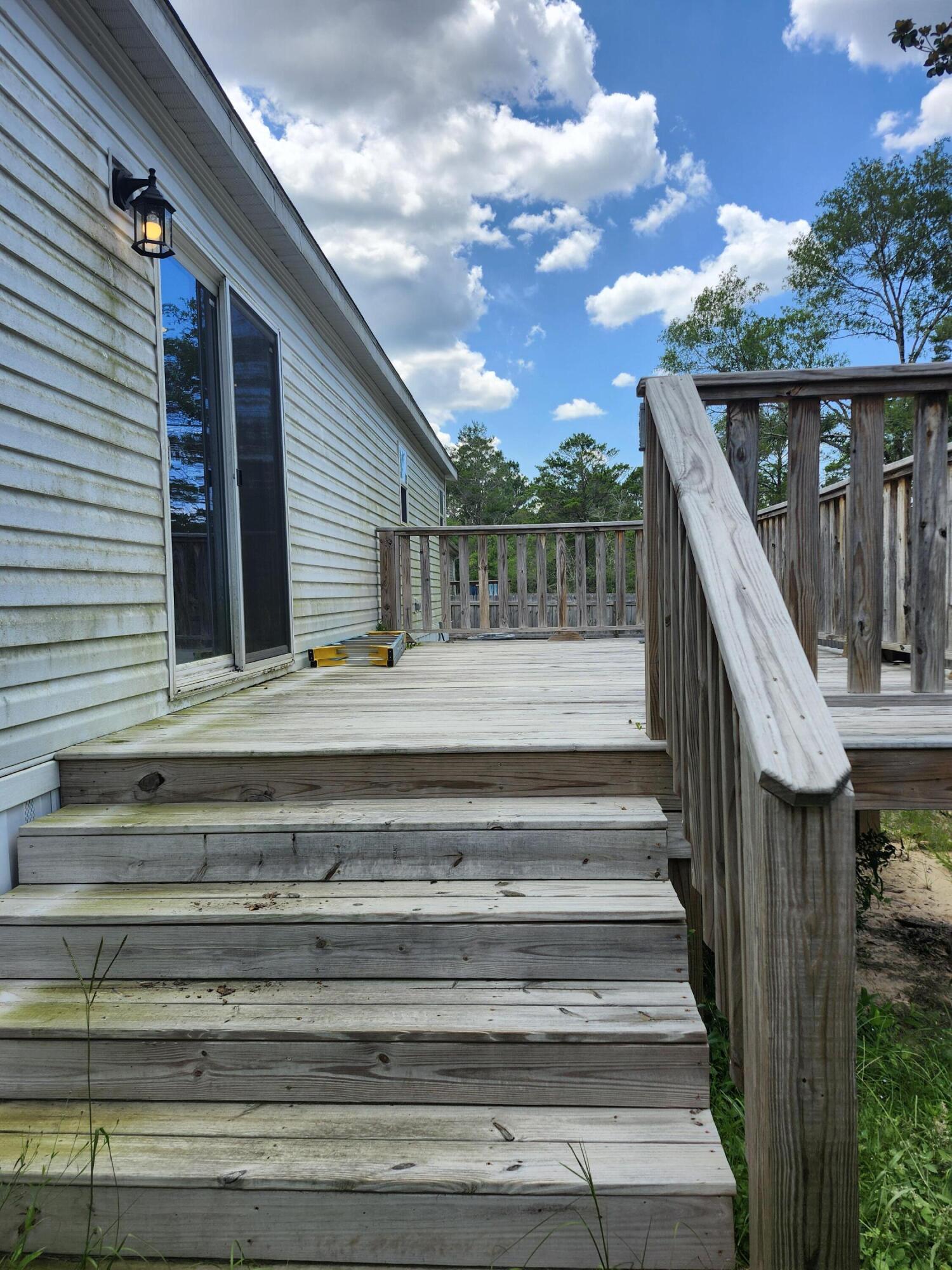 212 W Juniper Avenue Defuniak Springs FL 32433