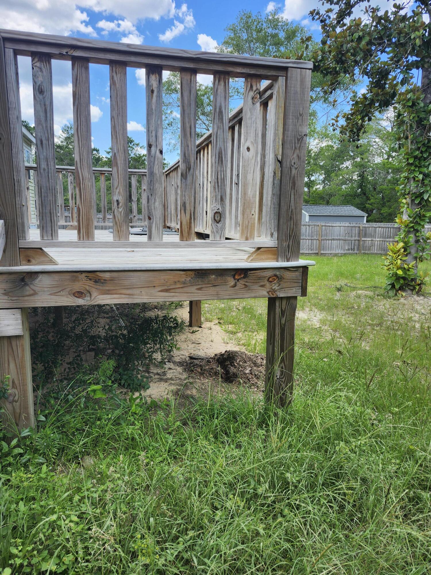 212 W Juniper Avenue Defuniak Springs FL 32433
