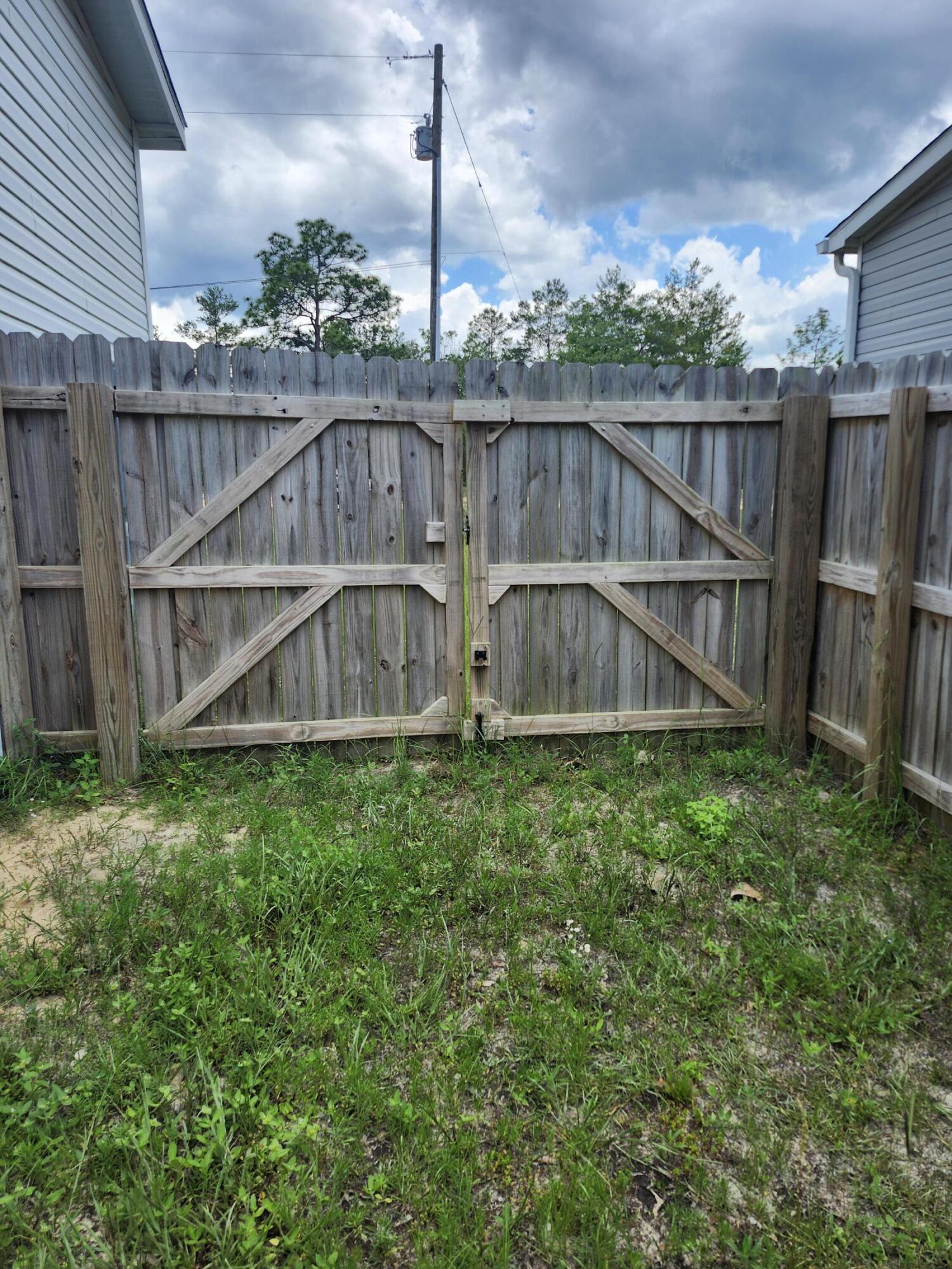 212 W Juniper Avenue Defuniak Springs FL 32433