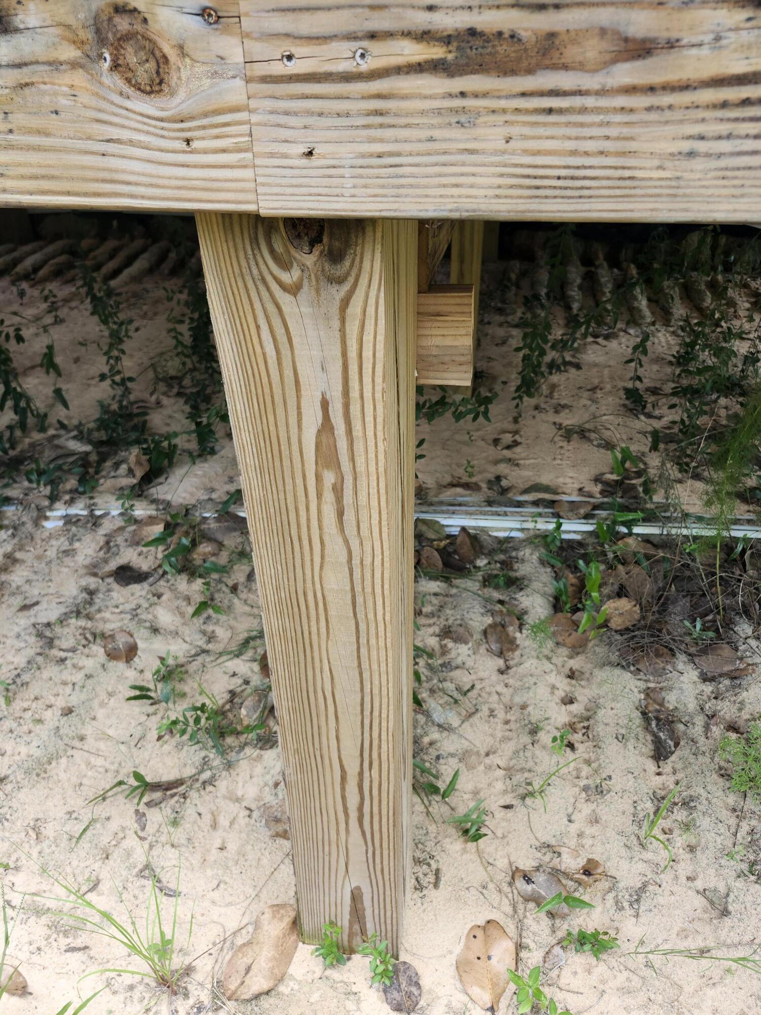 212 W Juniper Avenue Defuniak Springs FL 32433