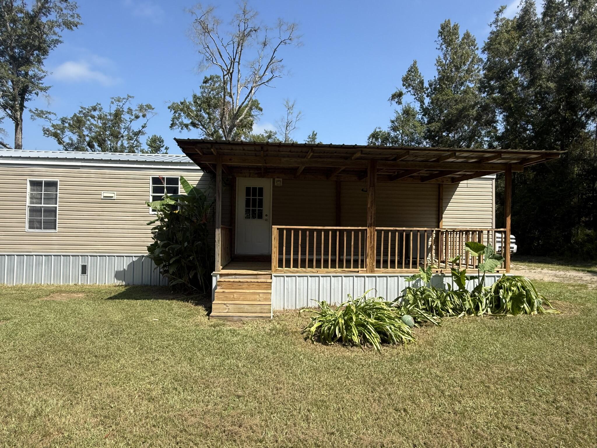 1150 Reeves Road Baker FL 32531