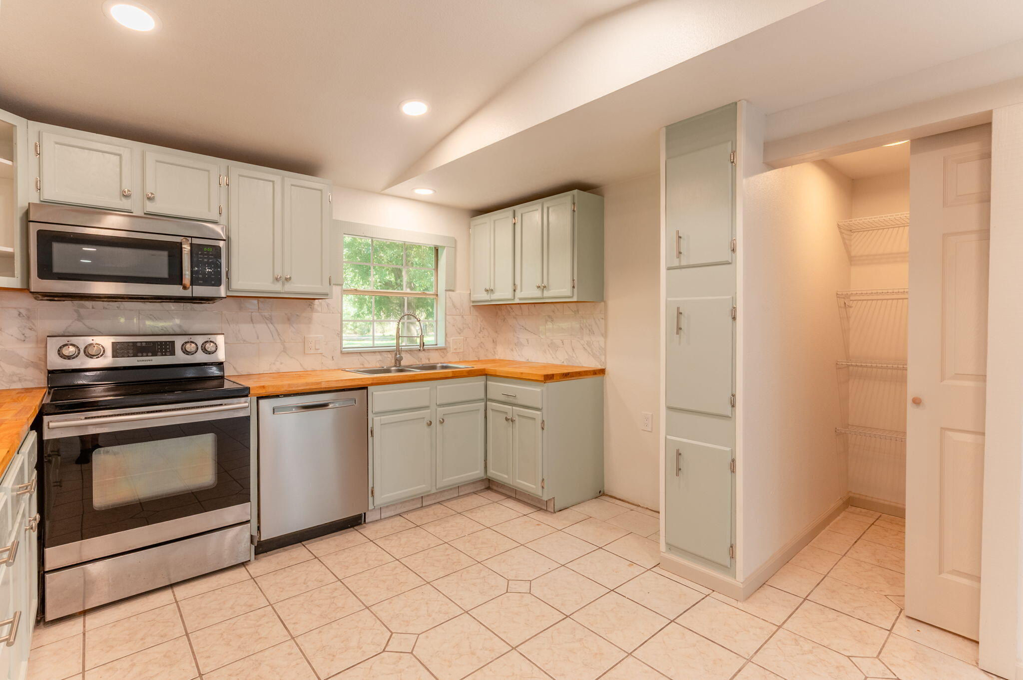 12400 Wildlife Road Holt FL 32564