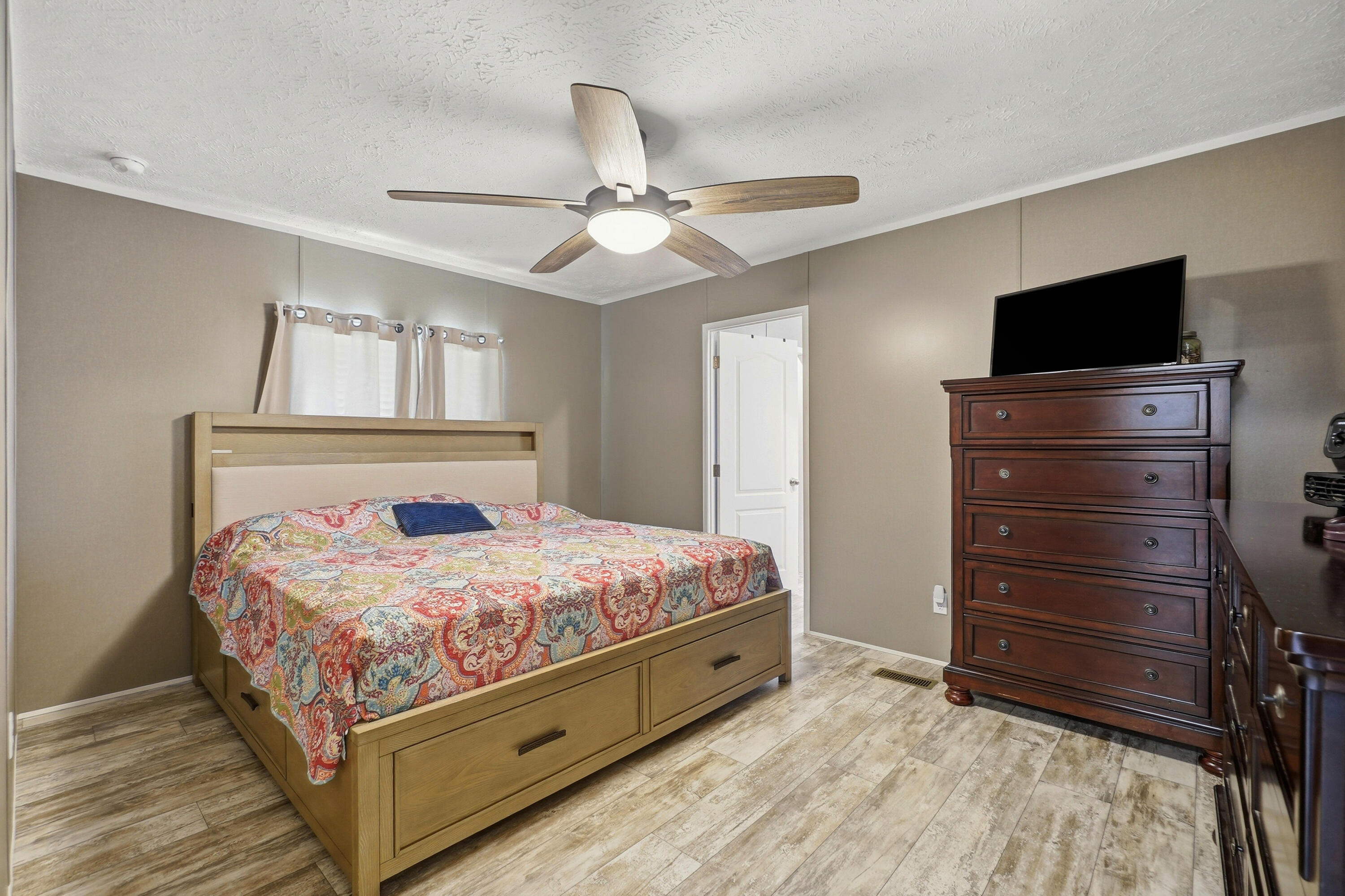 940 Hiawatha Street Holt FL 32564