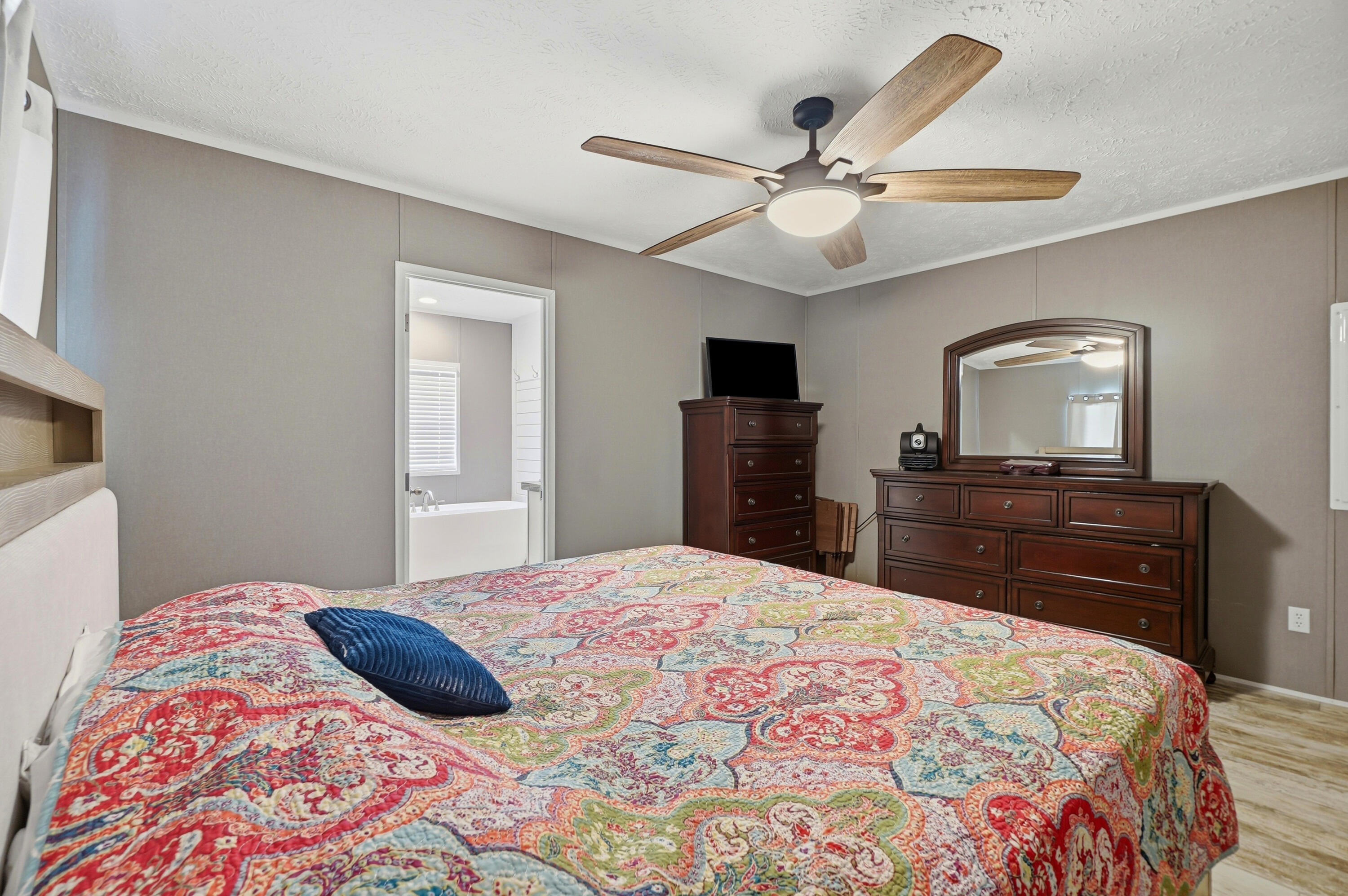 940 Hiawatha Street Holt FL 32564