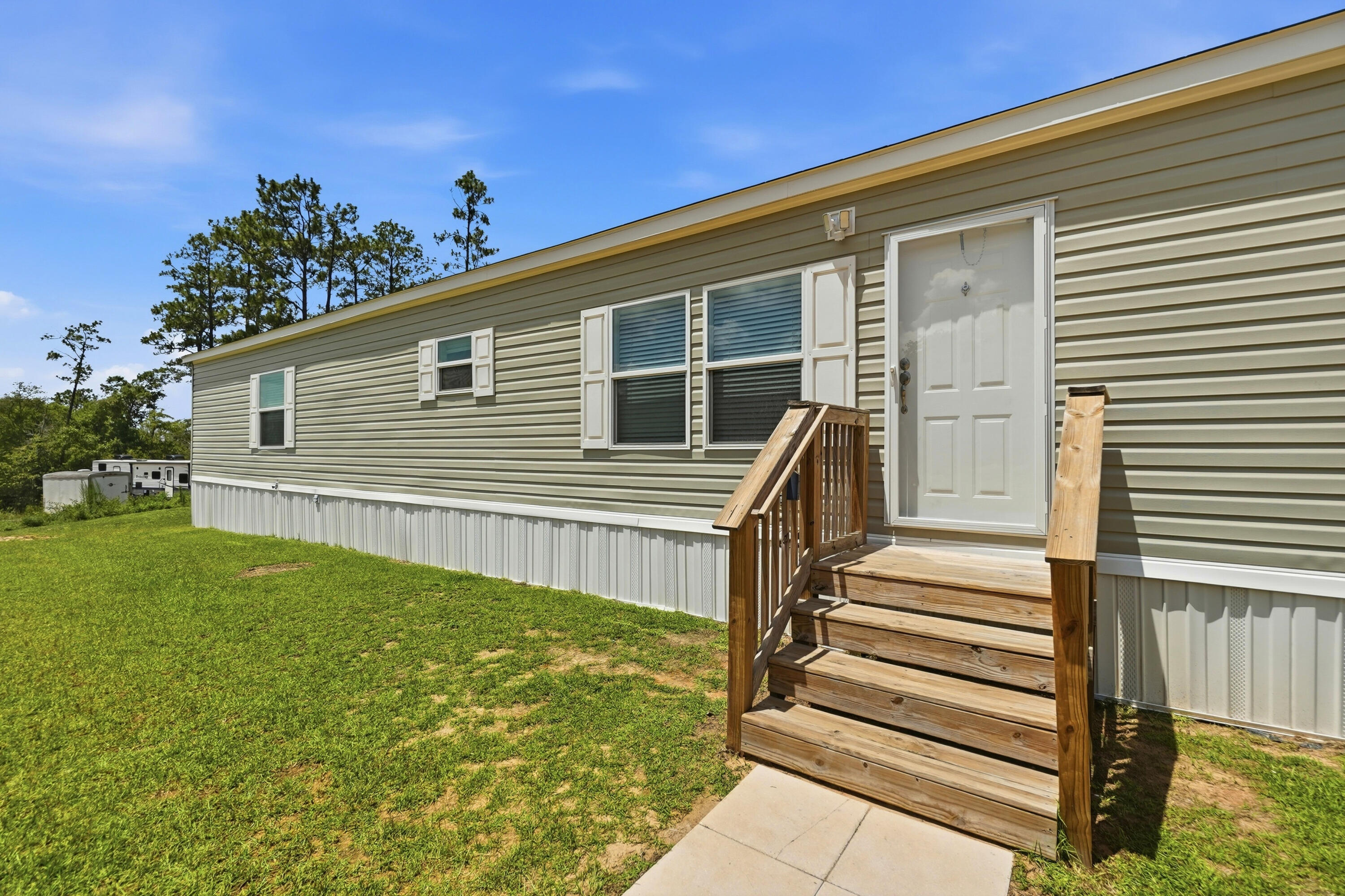 940 Hiawatha Street Holt FL 32564