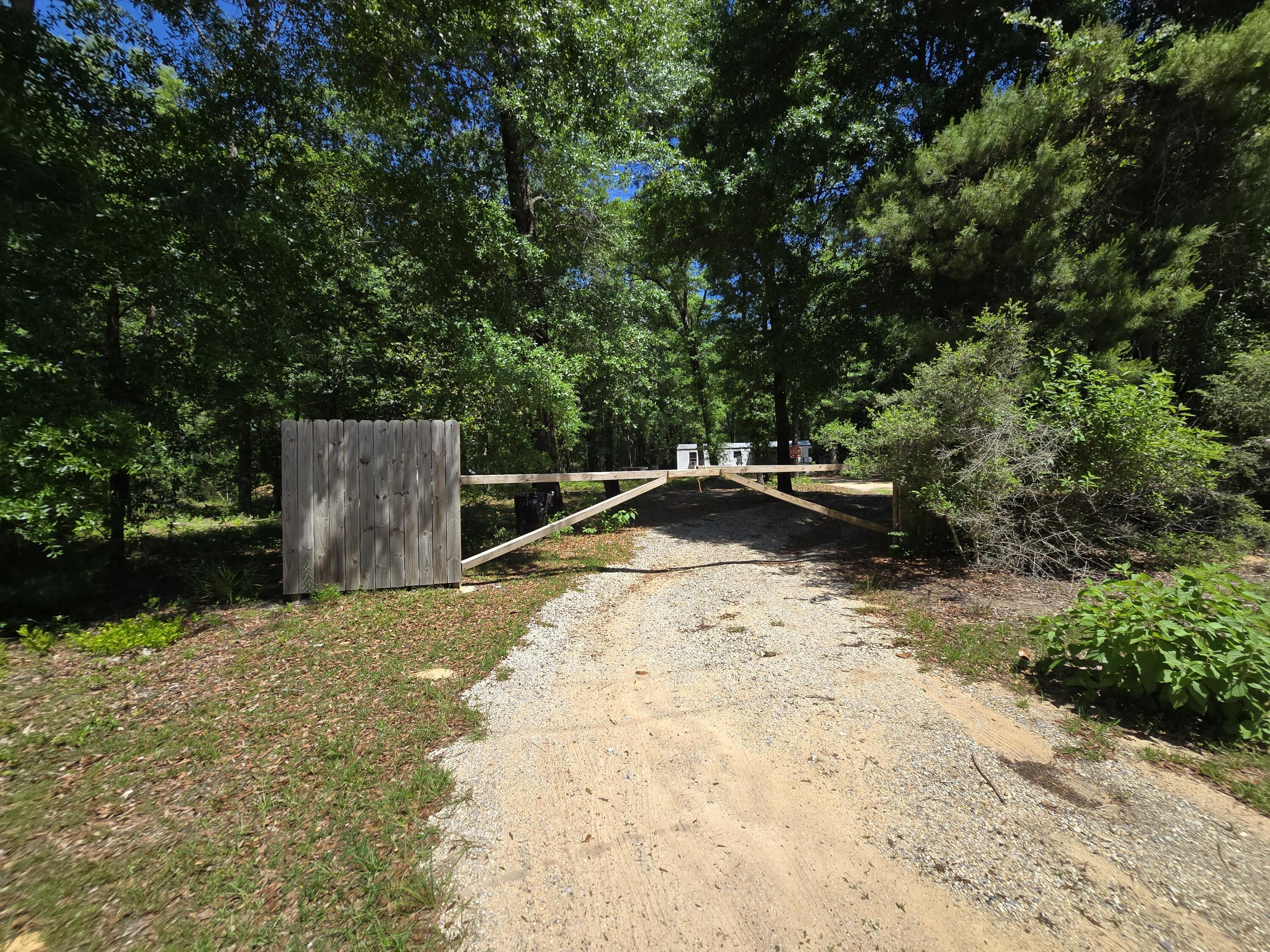 25 Caswell Drive Defuniak Springs FL 32435
