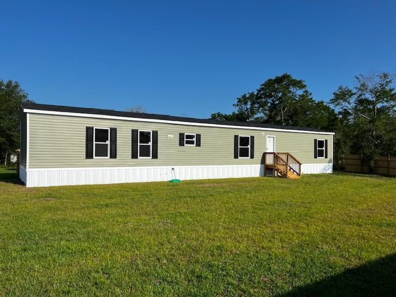 109 E Oleander Avenue Defuniak Springs FL 32433