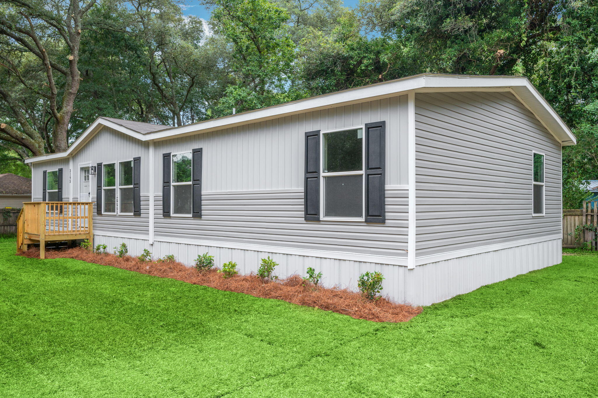 493 Marigold Avenue Defuniak Springs FL 32433