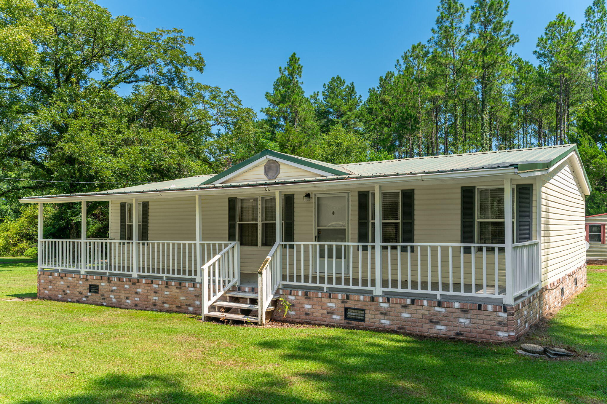 6423 Old River Road Baker FL 32531