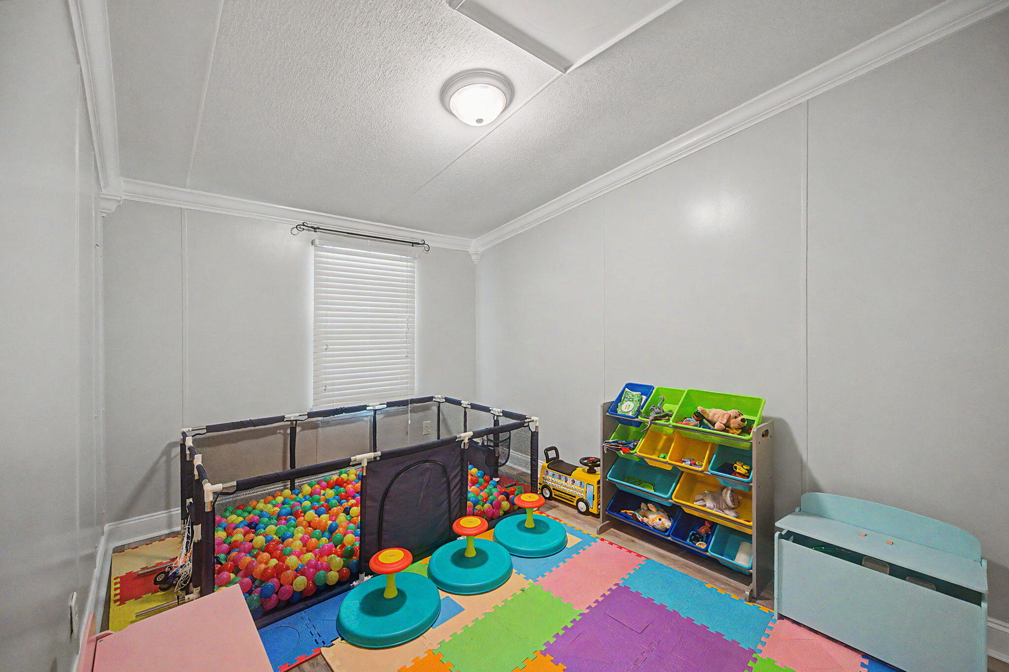 6423 Old River Road Baker FL 32531