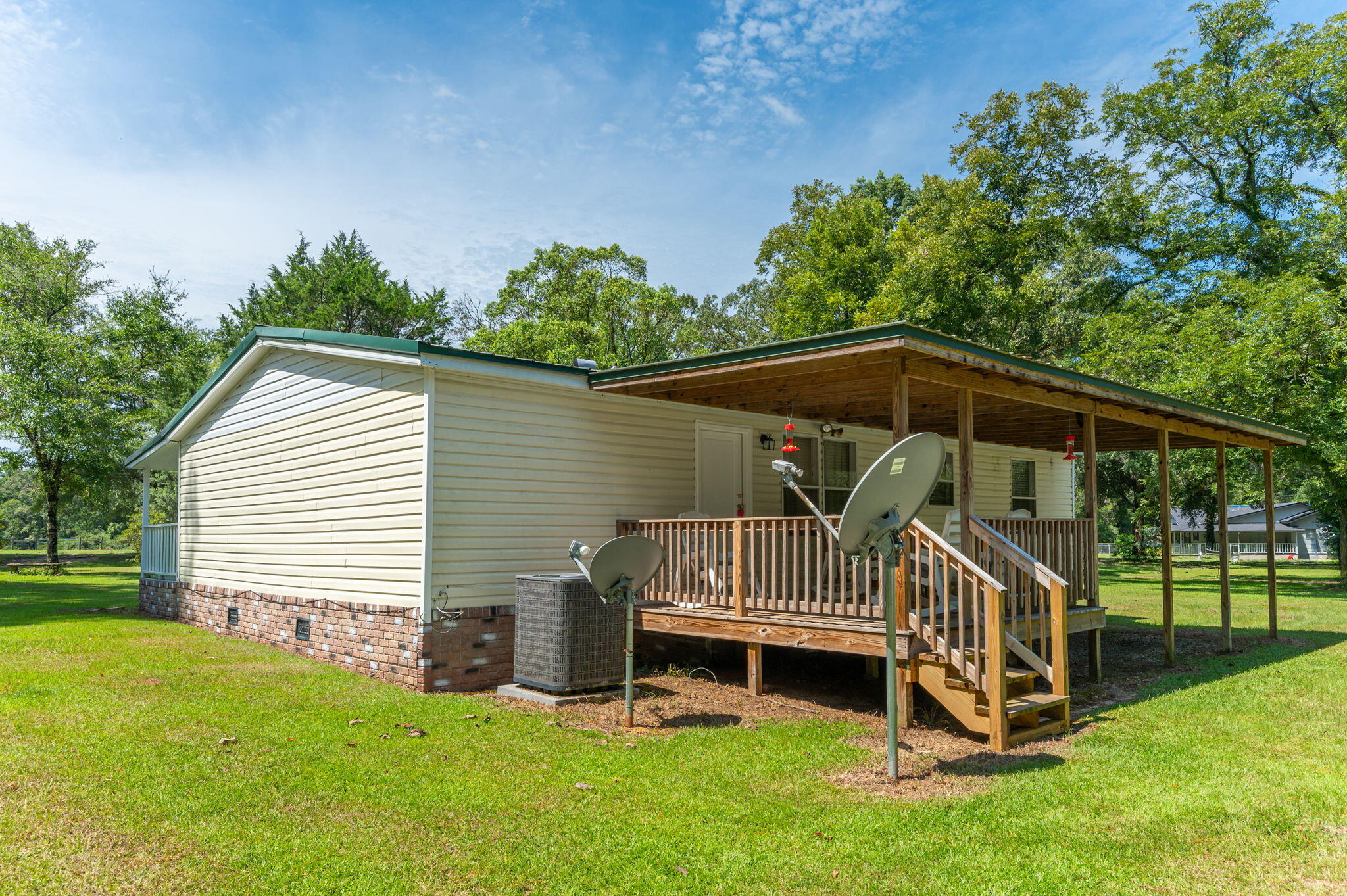 6423 Old River Road Baker FL 32531