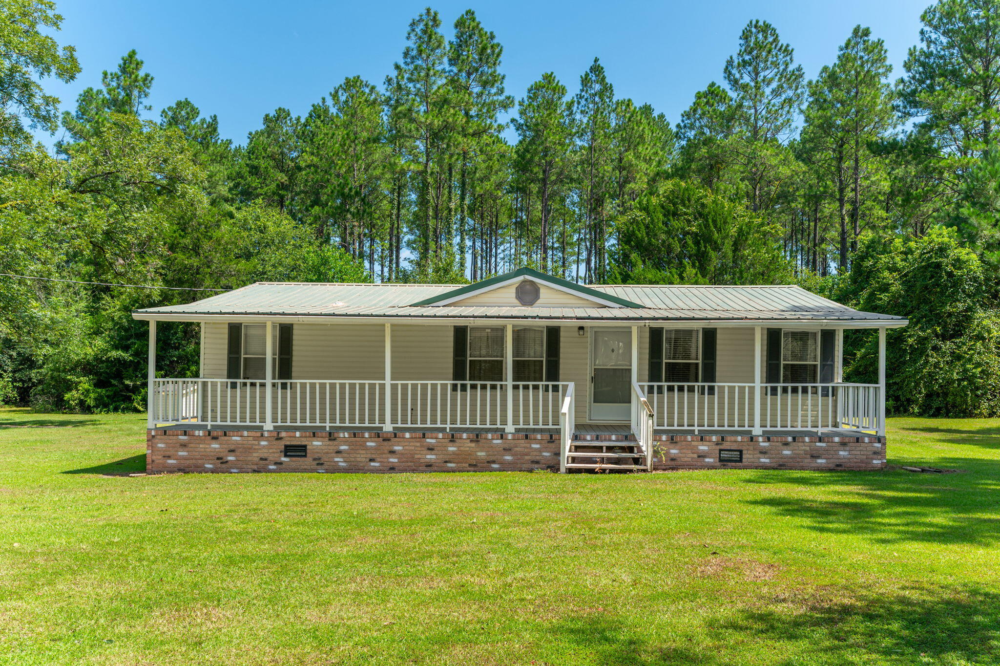6423 Old River Road Baker FL 32531